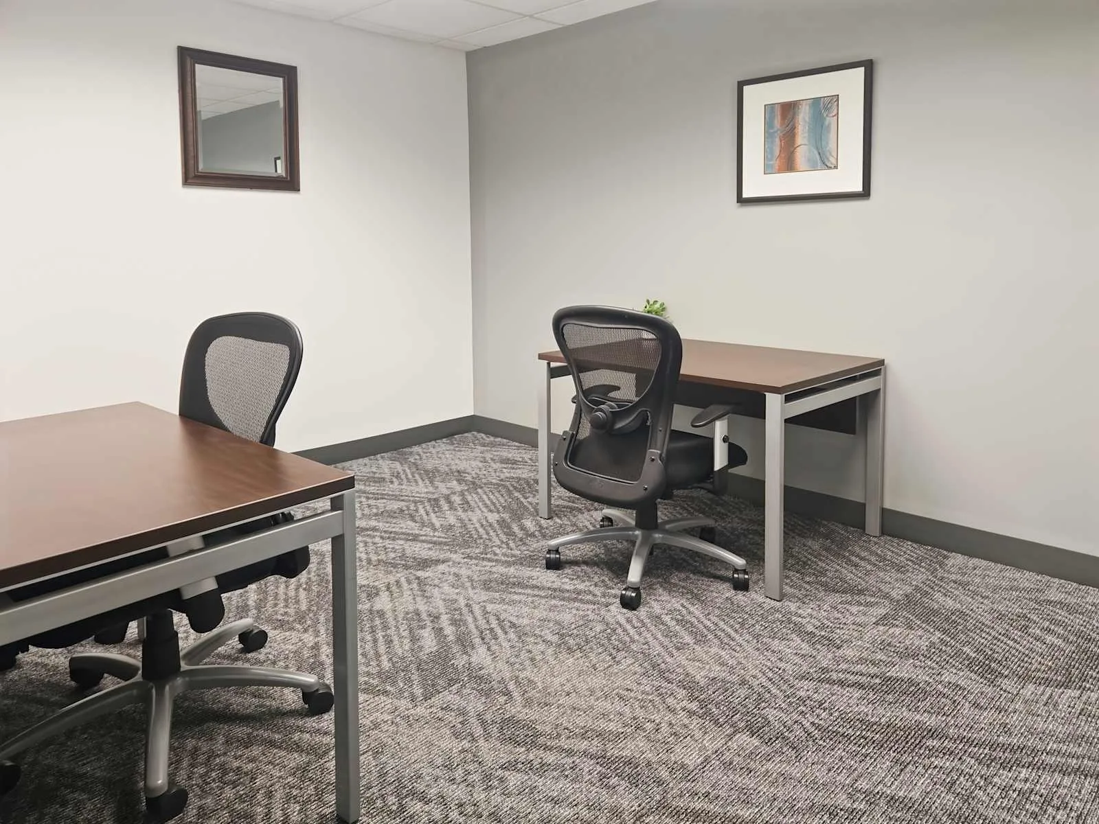 Regus CO, Lakewood - 200 Union, Private office, 2 desks, Lakewood, CO