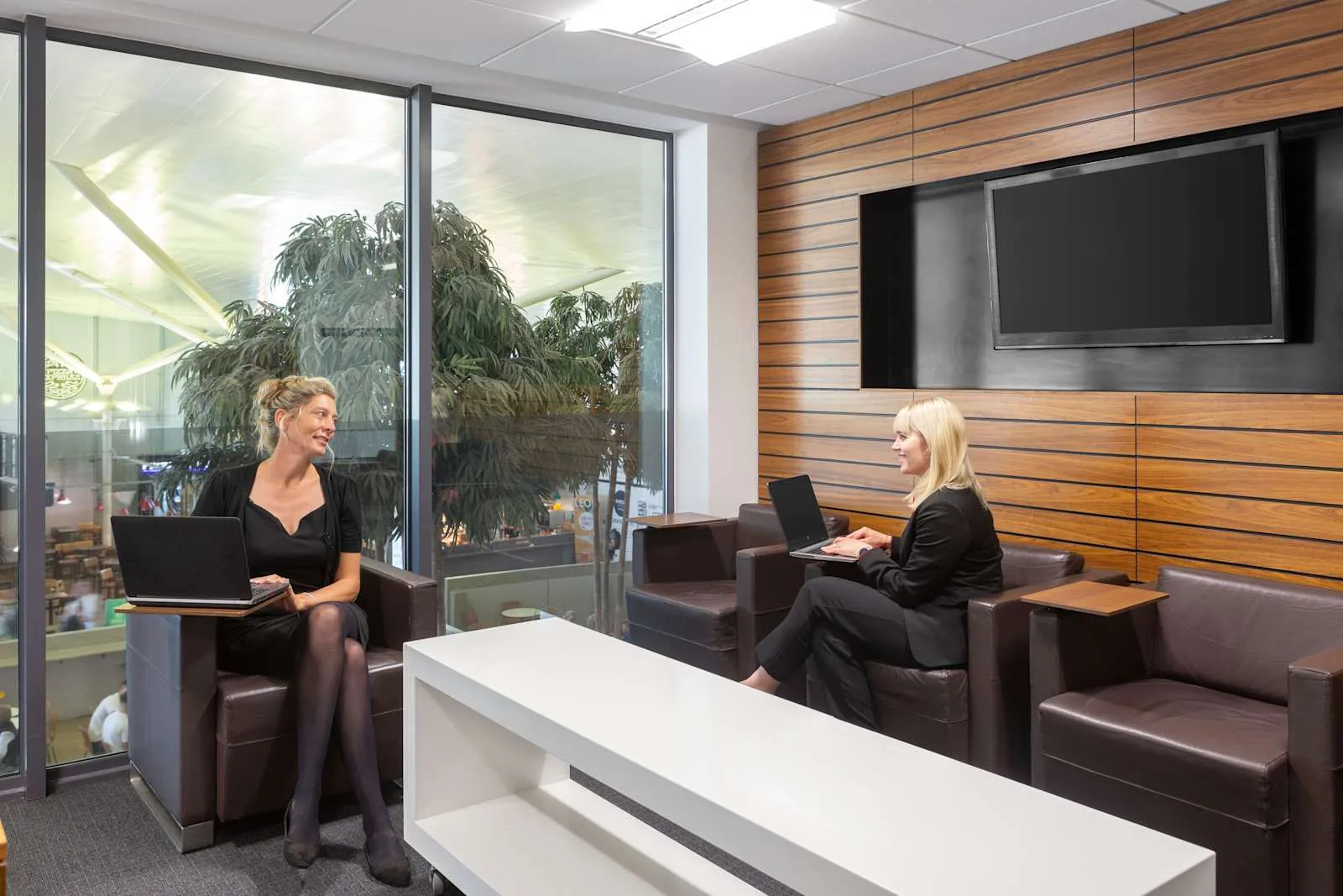 Regus COBHAM, Cobham Services, Regus Express, Espace détente, Cobham