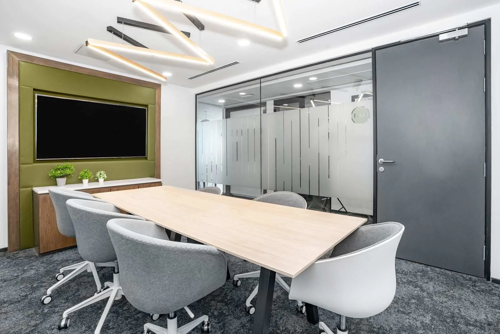 Regus Coimbatore, Hanudev Info Tech Park, 8 लोगों के लिए बैठक कक्ष, कोयंबुत्तूर