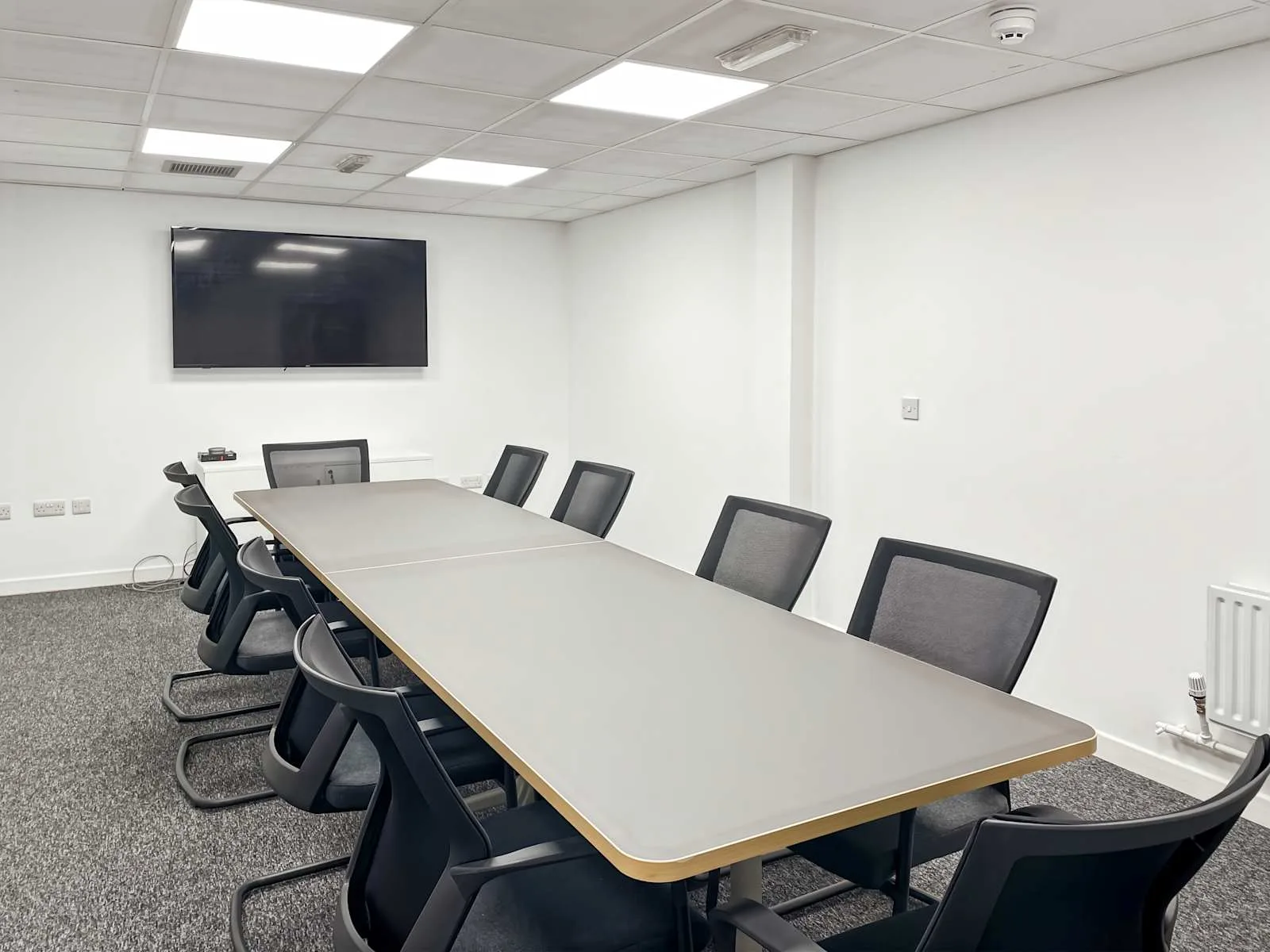 Regus Coleraine, River House, Meeting room for 10 people, Coleraine