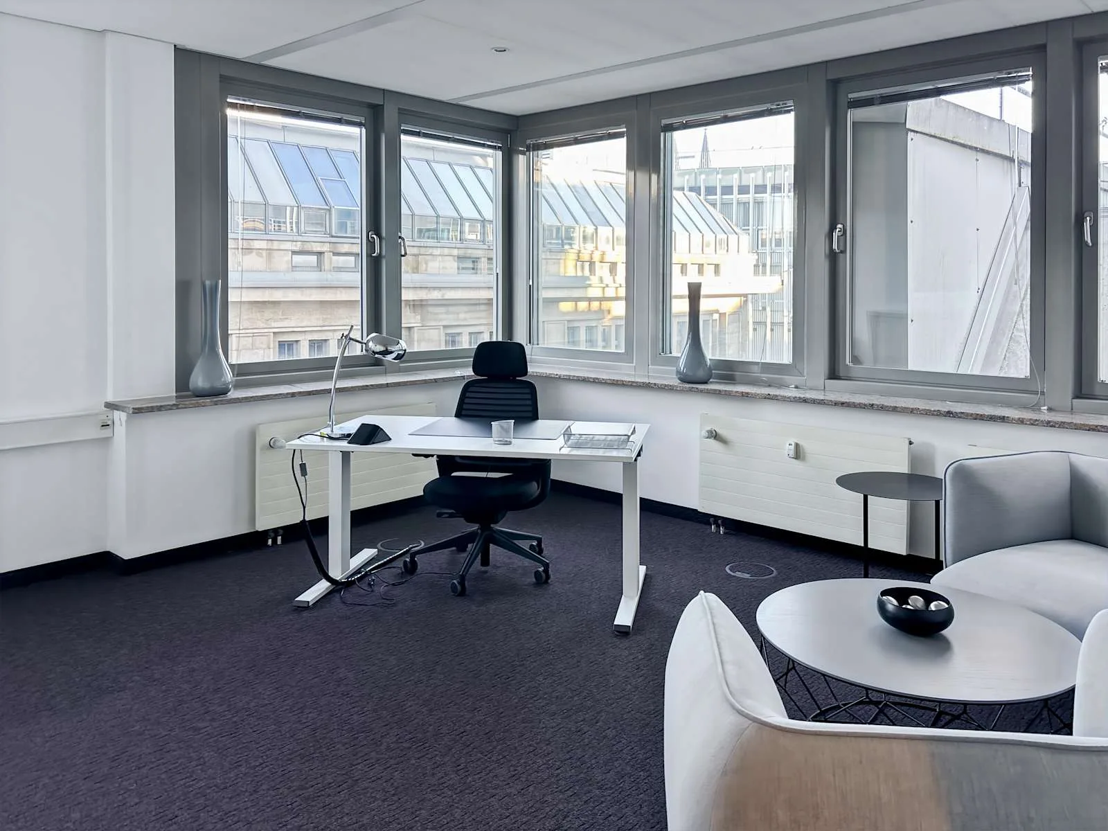 Regus COLOGNE, Neumarkt Galerie, Private office, 1 desk, Cologne