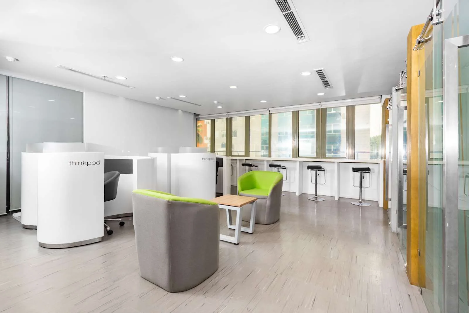 Regus COLOMBO, Bambalapitiya, Coworking space, Colombo