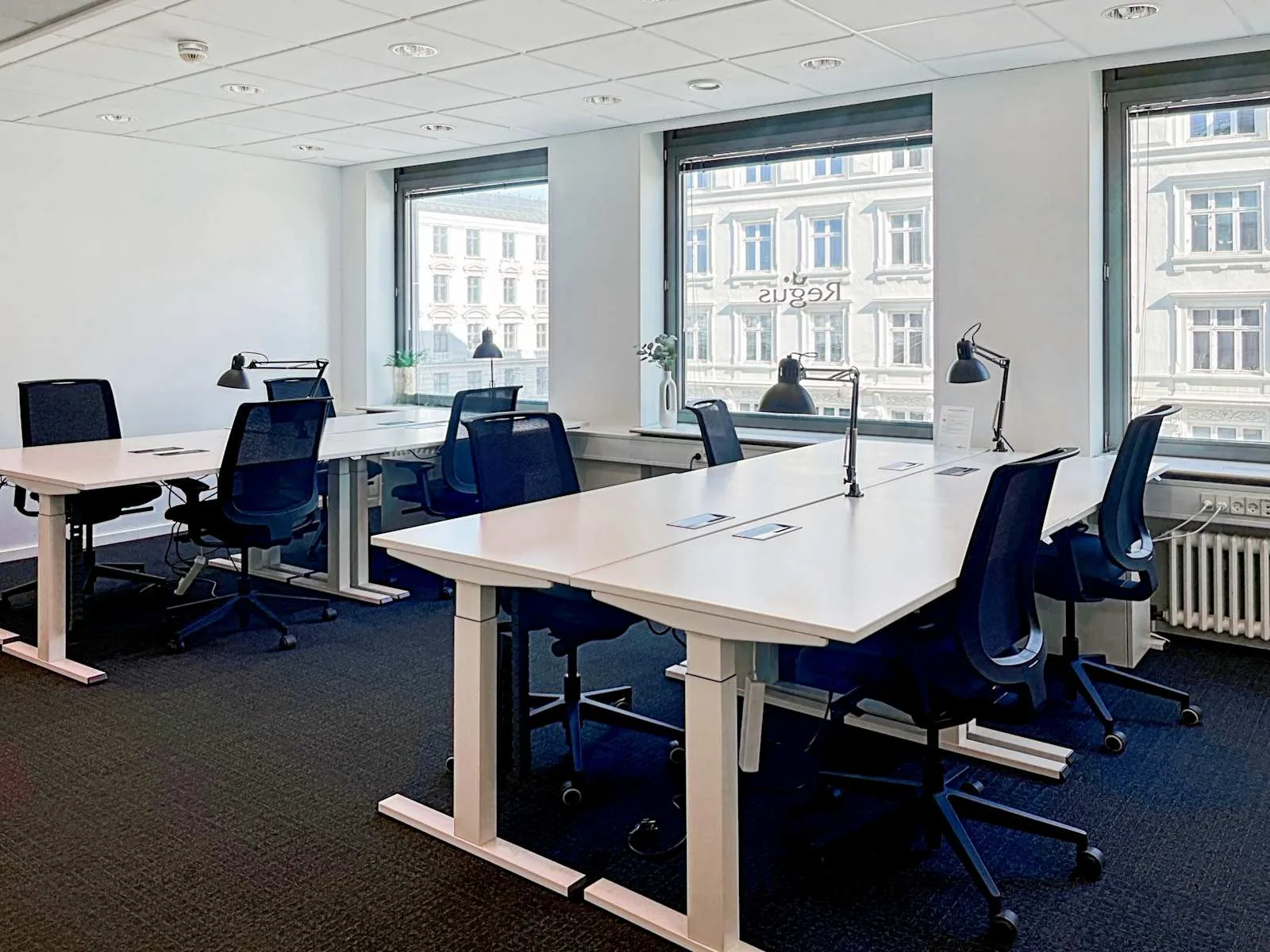 Regus COPENHAGEN, Noerreport, Privat kontor med 8 arbejdspladser, København