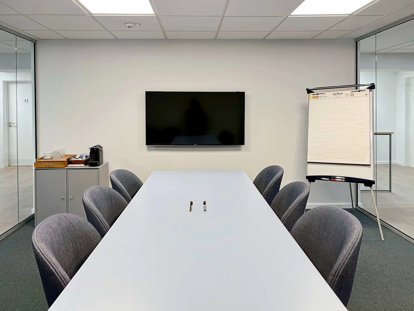 Regus Copenhagen, Pilestraede 60, Meeting room for 6 people, Copenhagen