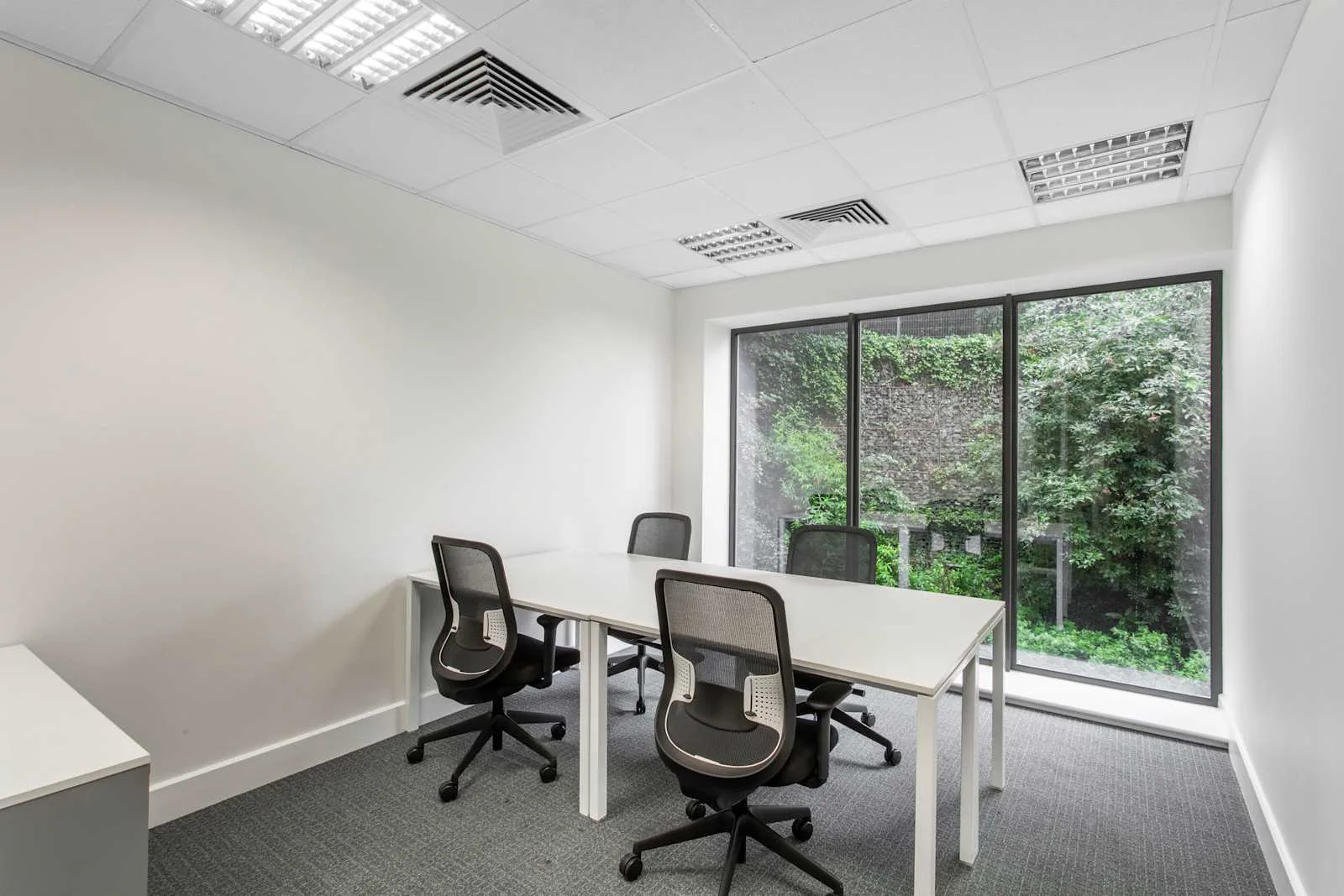 Regus Cork, Cube Building, Bureau privatif 4 postes, Cork