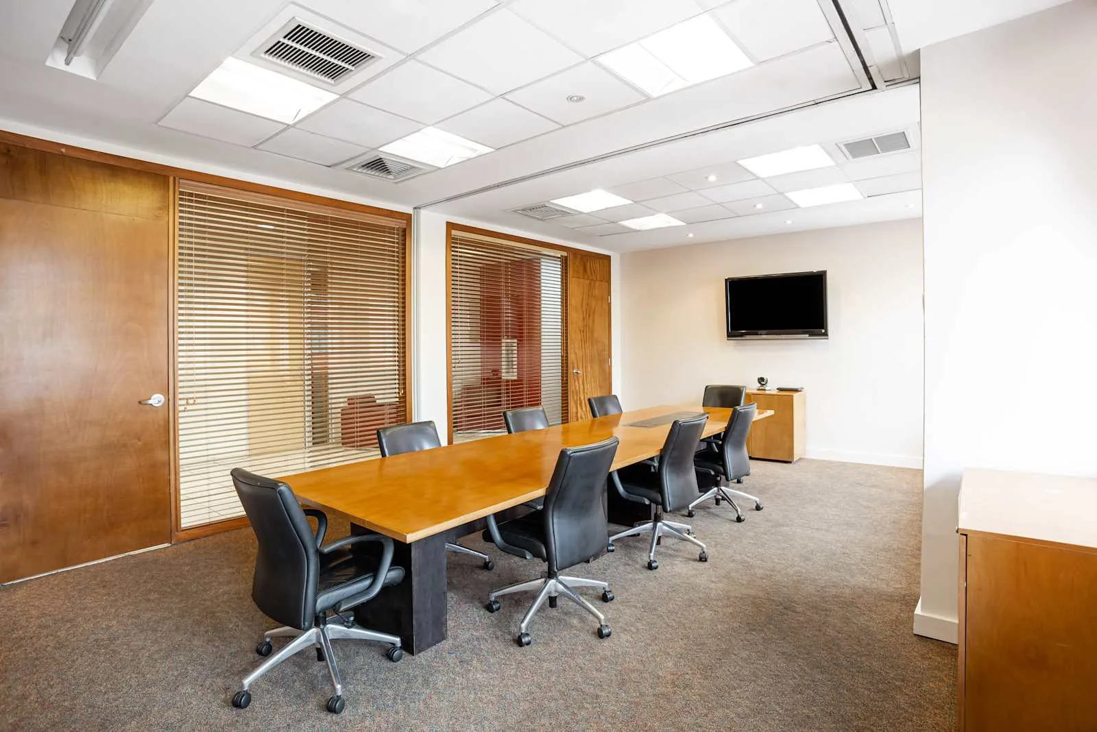Regus COSTA RICA, San Jose, Plaza Roble Las Terrazas, Meeting room for 8 people, San Jose