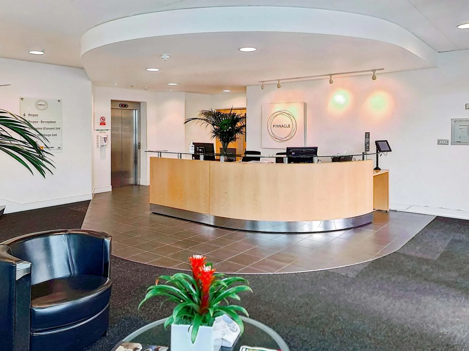 Regus CRAWLEY, Station Way - Pinnacle, Reception, Crawley