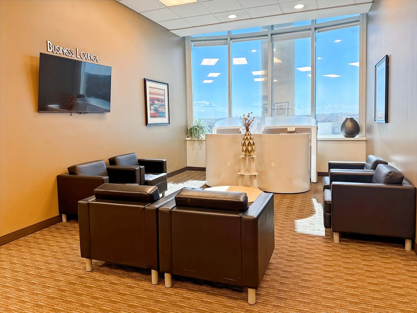 Regus CT, Bridgeport - Downtown Bridgeport, Lounge, Bridgeport, CT