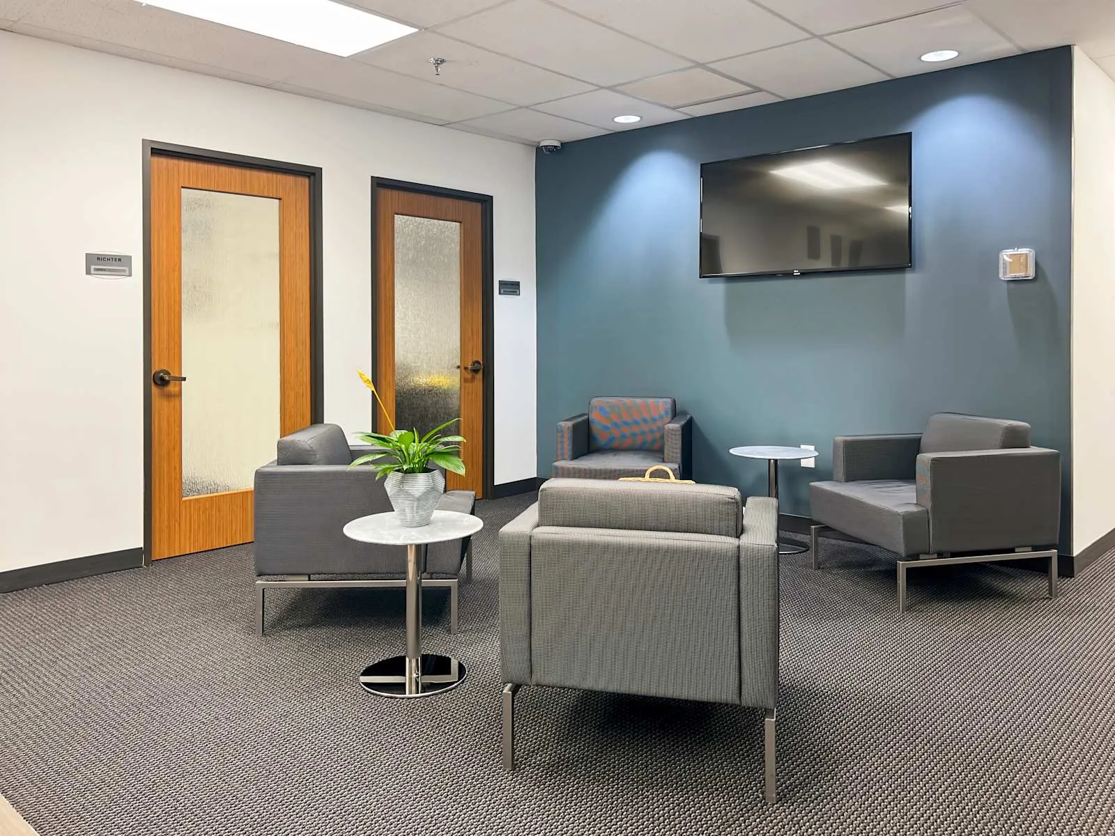 Regus CT, Danbury - Lee Farm Corporate Park, Lounge, Danbury, CT