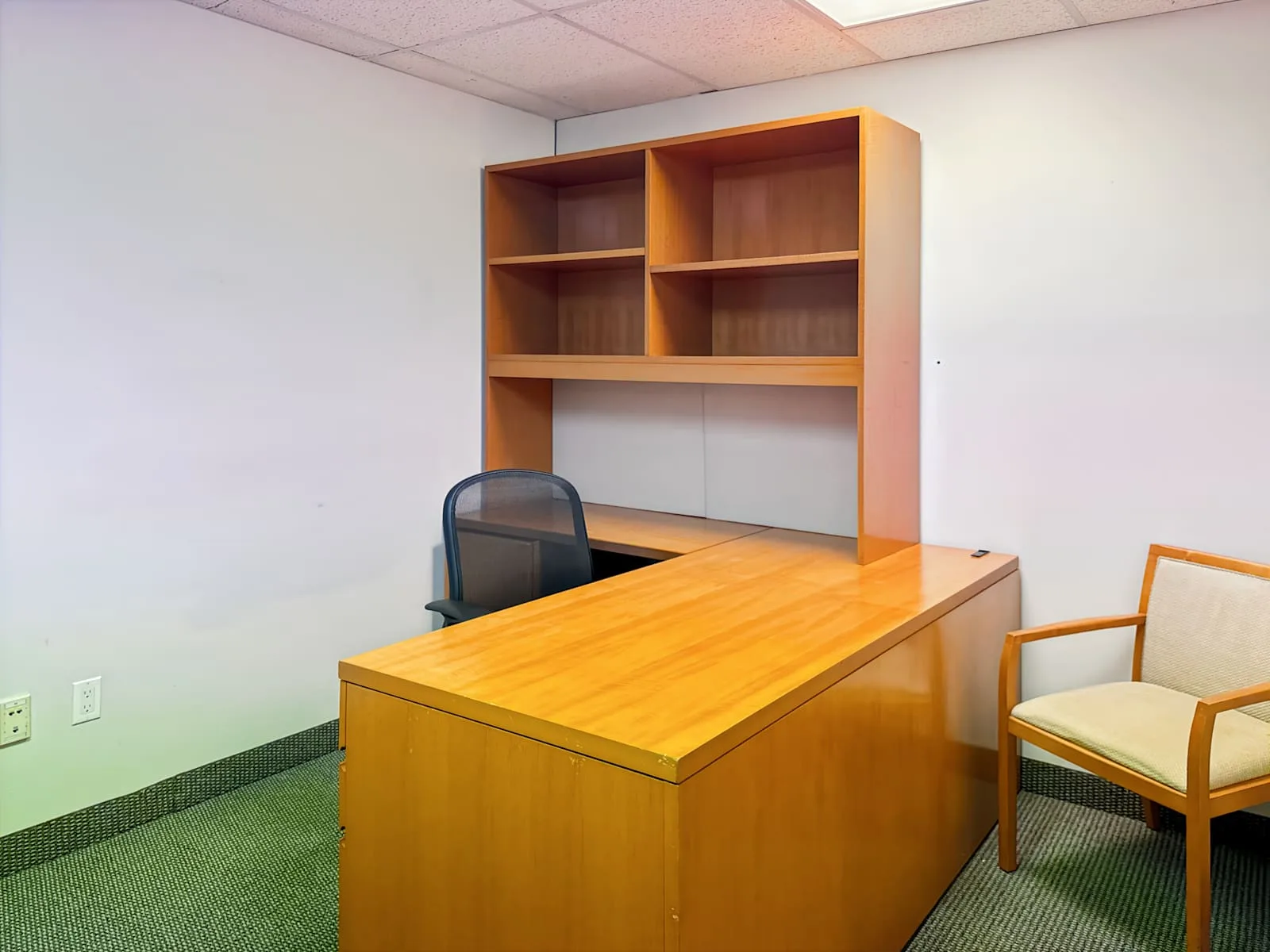 Regus CT, Fairfield - Post Rd, Private office, 1 desk, Fairfield, CT
