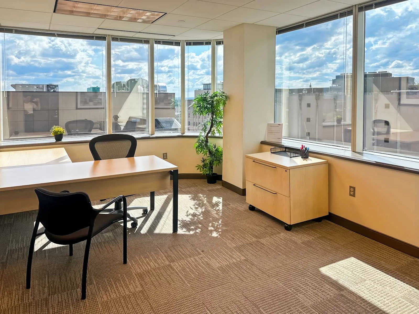 Regus CT, Hartford - Downtown, Private office, 1 desk, Hartford, CT