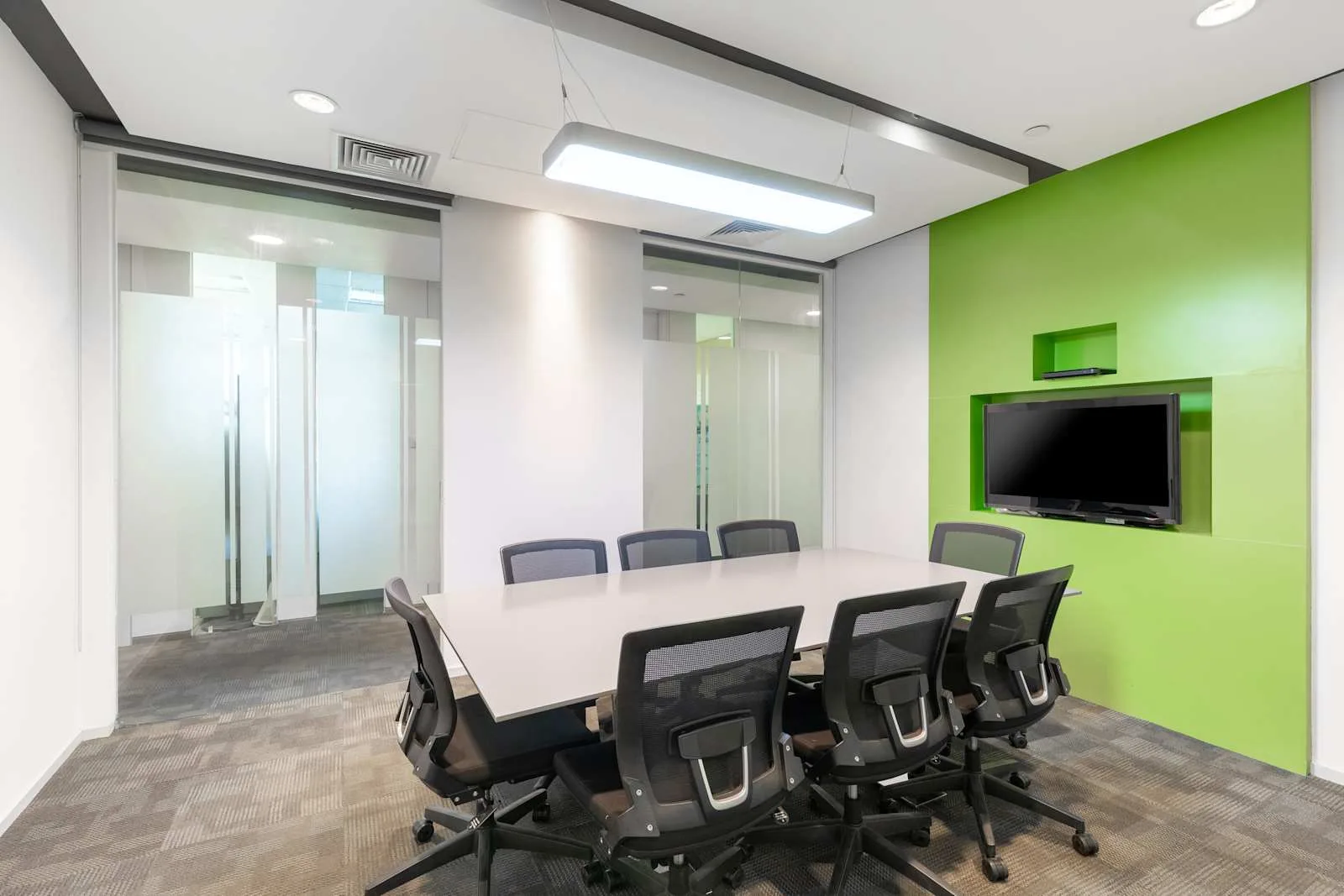 Regus DALIAN, Xiwang Tower、8人会议室、Dalian