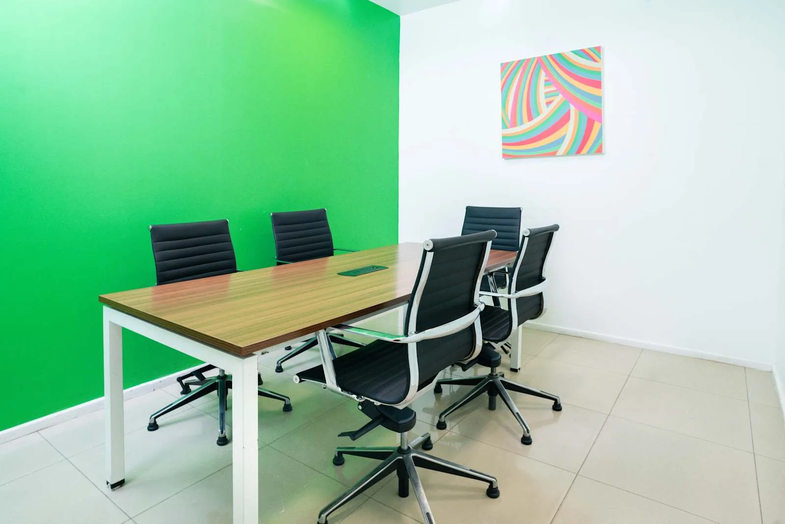 Regus DAR ES SALAAM, Kinondoni Road - TZS, Meeting room for 5 people, Dar Es Salaam