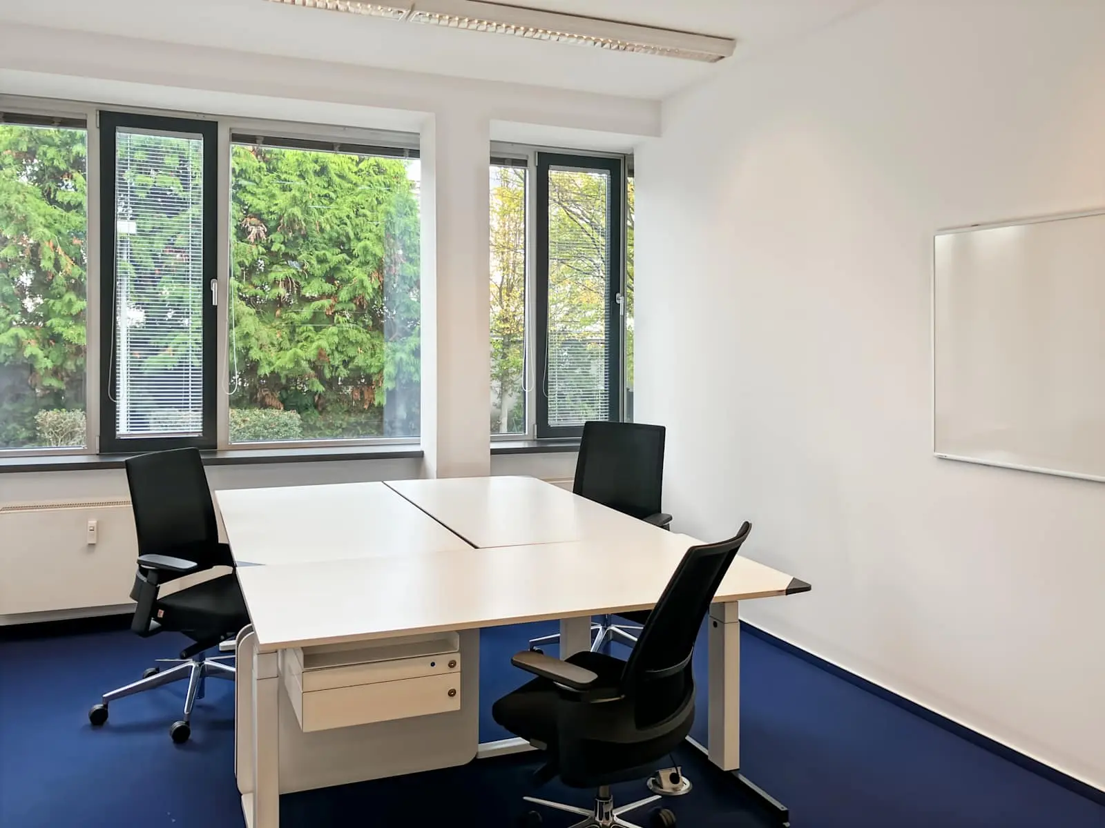Regus DARMSTADT, Uhlandstraße, Privatbüro mit 4 Arbeitsplätzen, Darmstadt