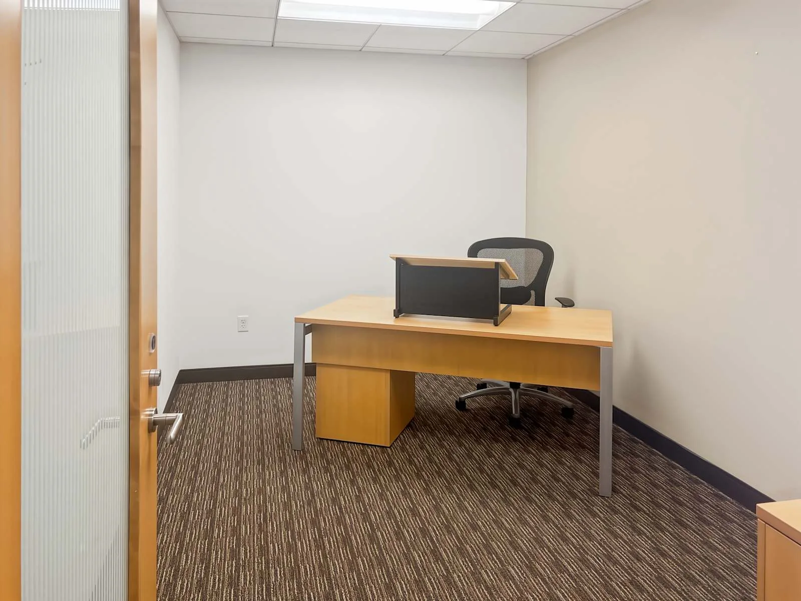 Regus DC, Washington – Capitol Hill, Private office, 1 desk, Washington, DC