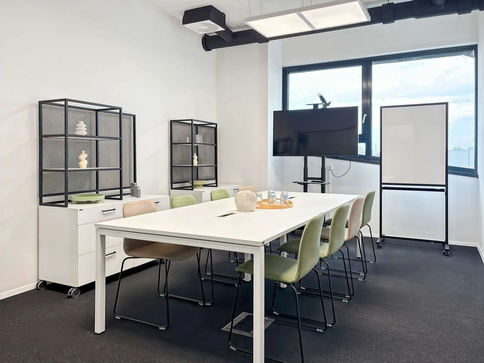 Regus Debrecen, Debrecen International Airport, Tárgyaló 8 főre, Debrecen