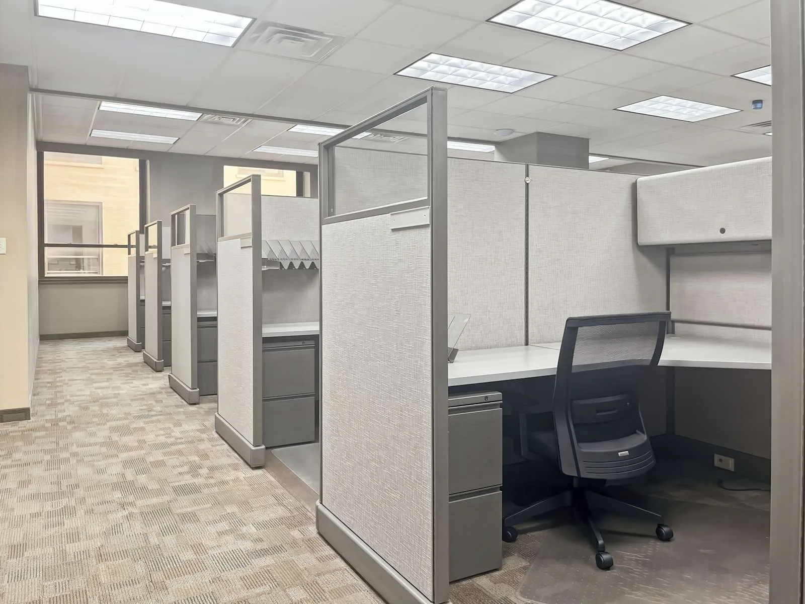 Regus IL, Decatur - S Water Street, Open-plan office, Decatur, IL