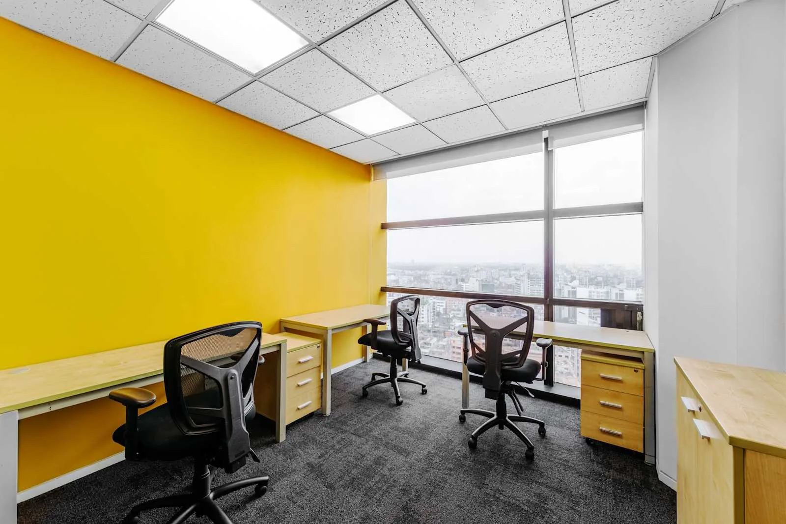 Regus DHAKA, UTC Building, Private office, 3 desks, Dhaka