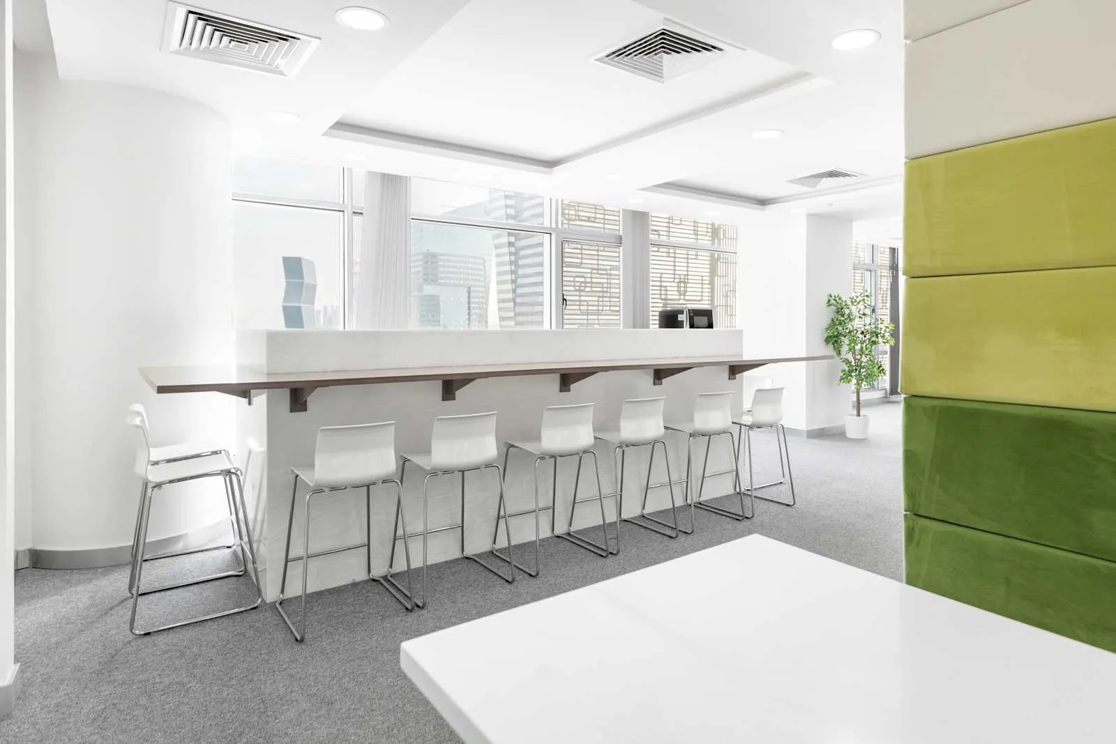 Regus DOHA, Lusail Twin Towers، كافتيريا، لوسيل