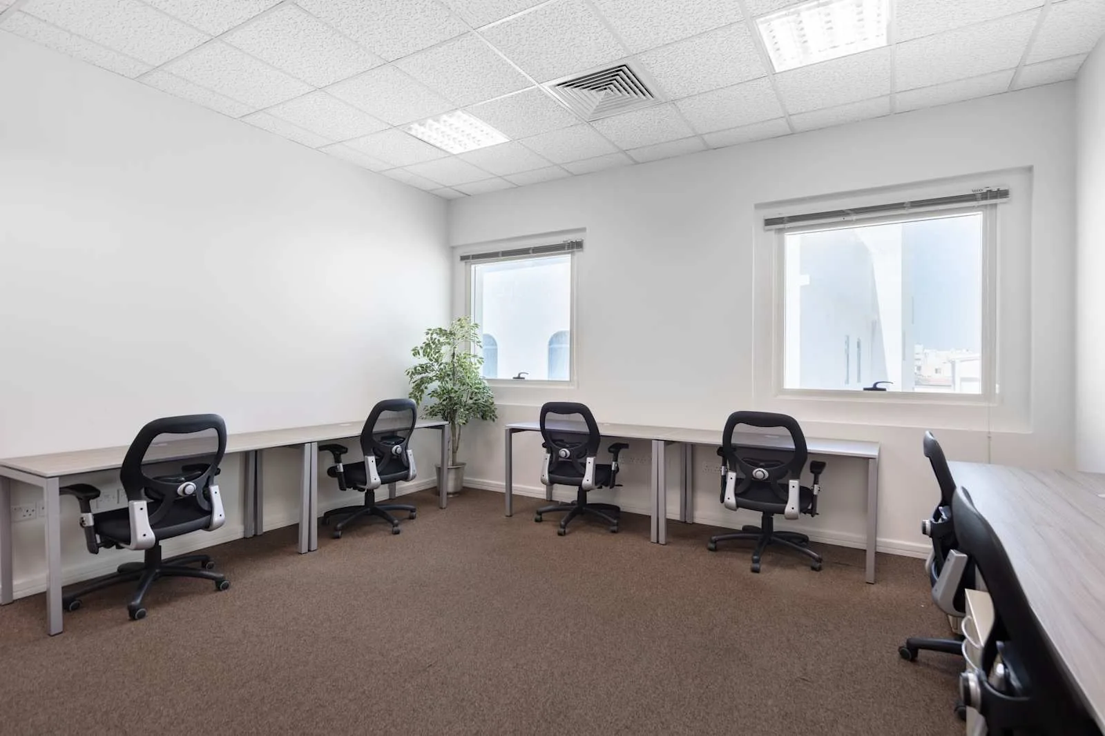 Regus DOHA, D-Ring Road, Private office, 5 desks, Doha