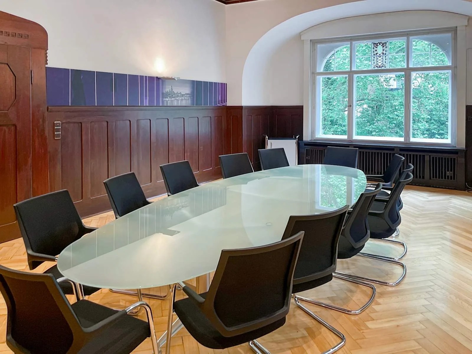 Regus DRESDEN, Villa Grumbt, Besprechungsraum für 12 Personen, Dresden