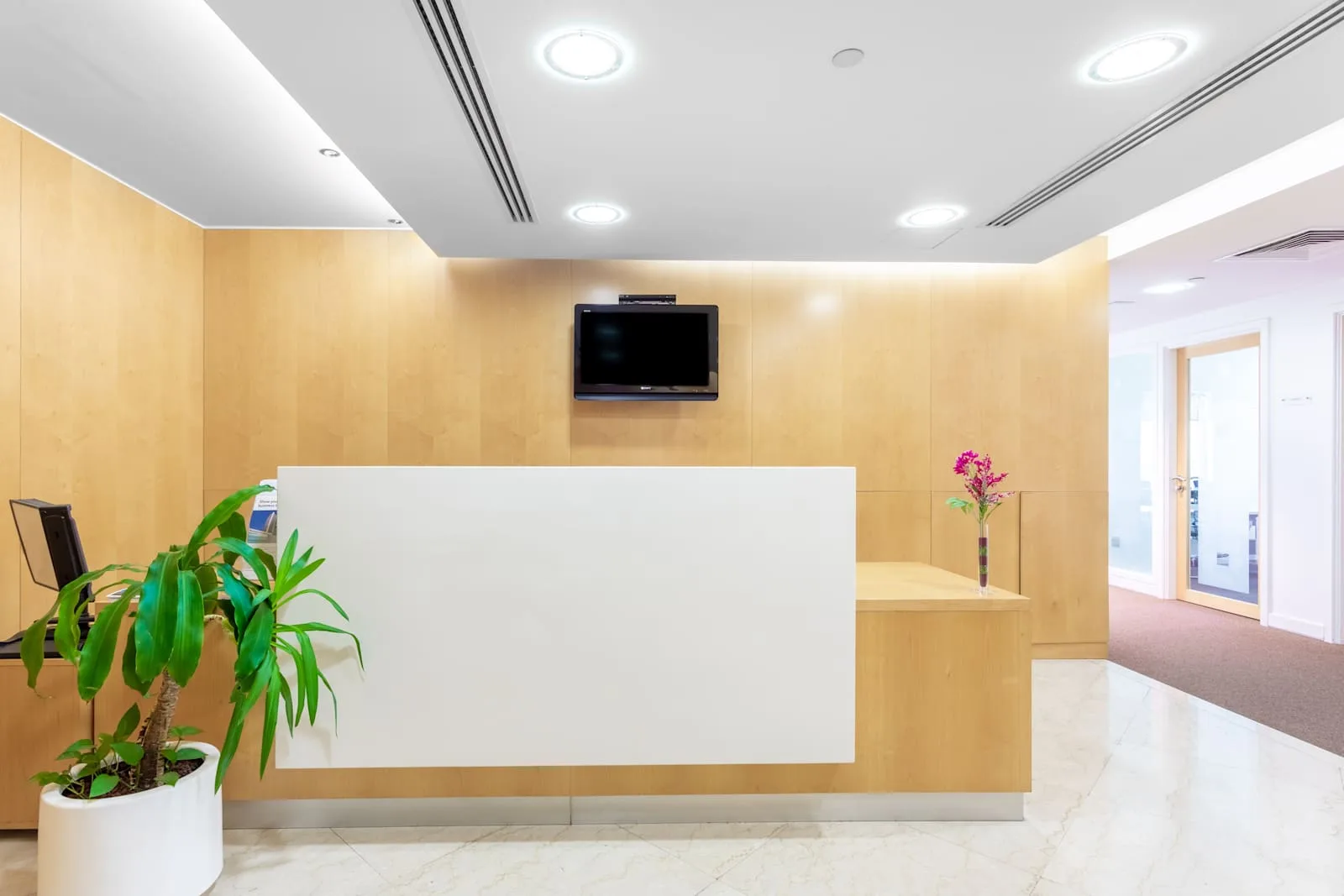 Regus DUBAI, BCW - JAFZA View 18 & 19, Reception, Media City, Dubai,