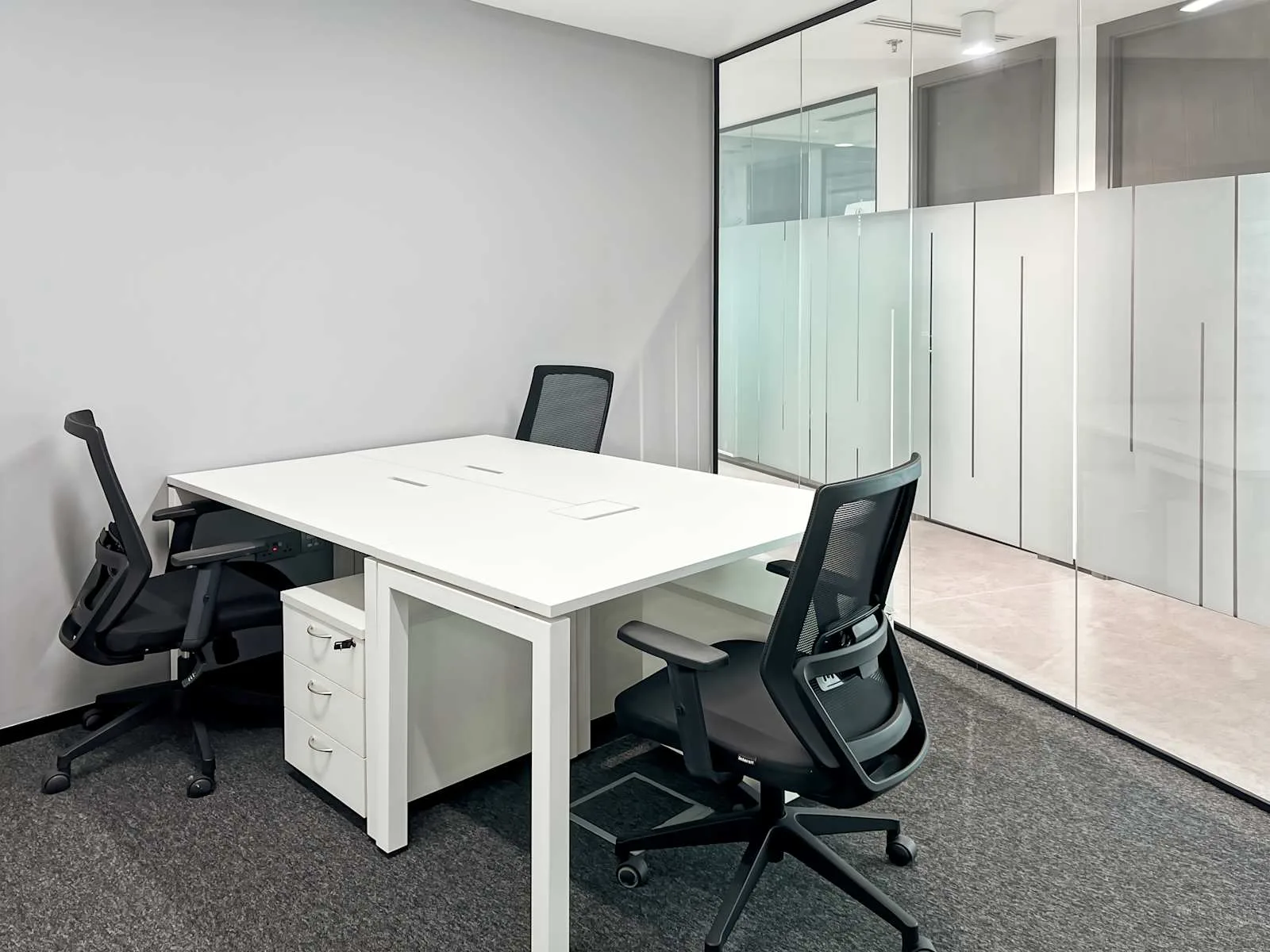 Regus Dubai, HDS Tower، مكتب خاص بـ 3 محطات عمل، مدينة دبي للإعلام