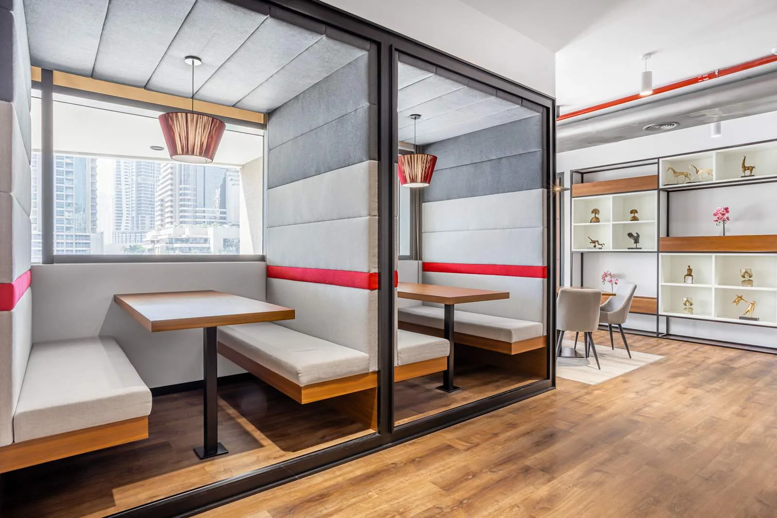 Regus Dubai, Marina Gate، كابينة هاتف، مدينة دبي للإعلام