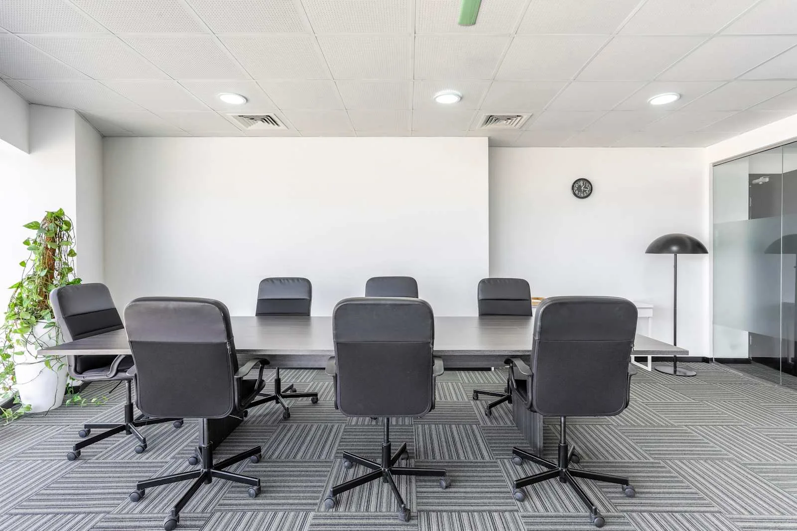 Regus DUBAI, Sports City, Meeting room for 7 people, Media City, Dubai,