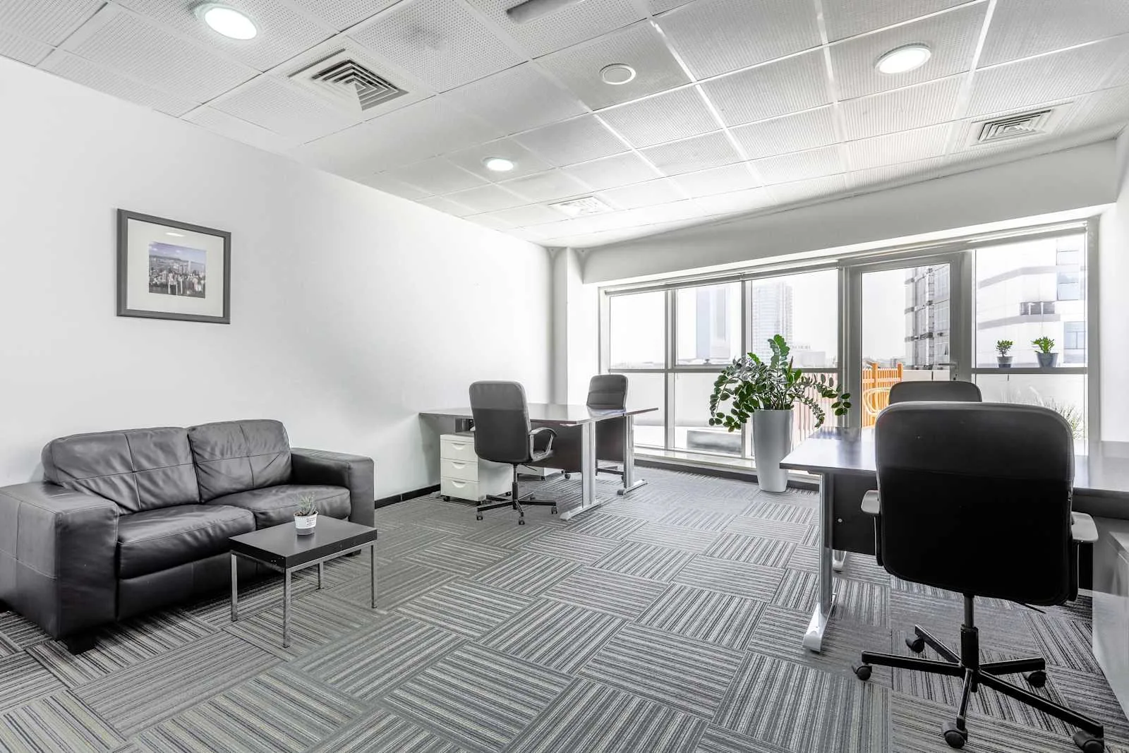 Regus DUBAI, Sports City, Private office, 3 desks, Media City, Dubai,