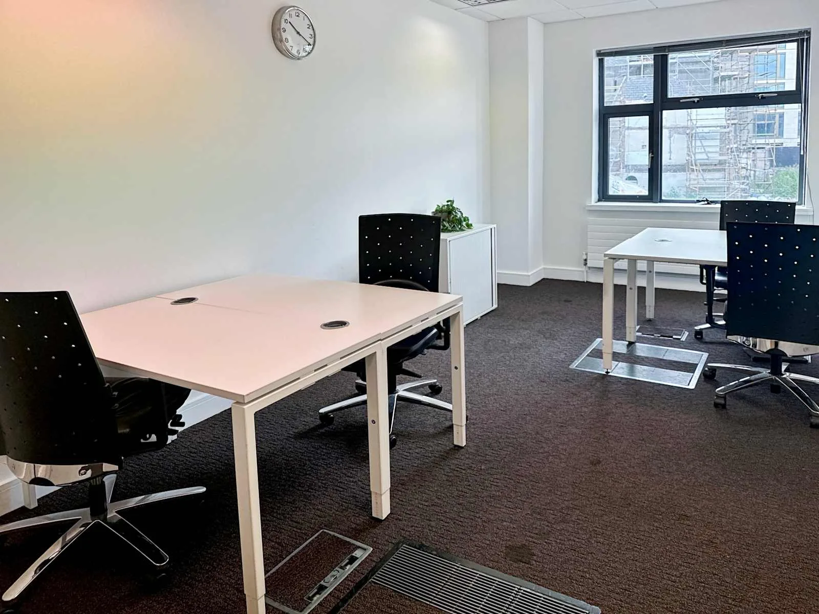 Regus DUBLIN, 2 Harcourt, Private office, 4 desks, Dublin