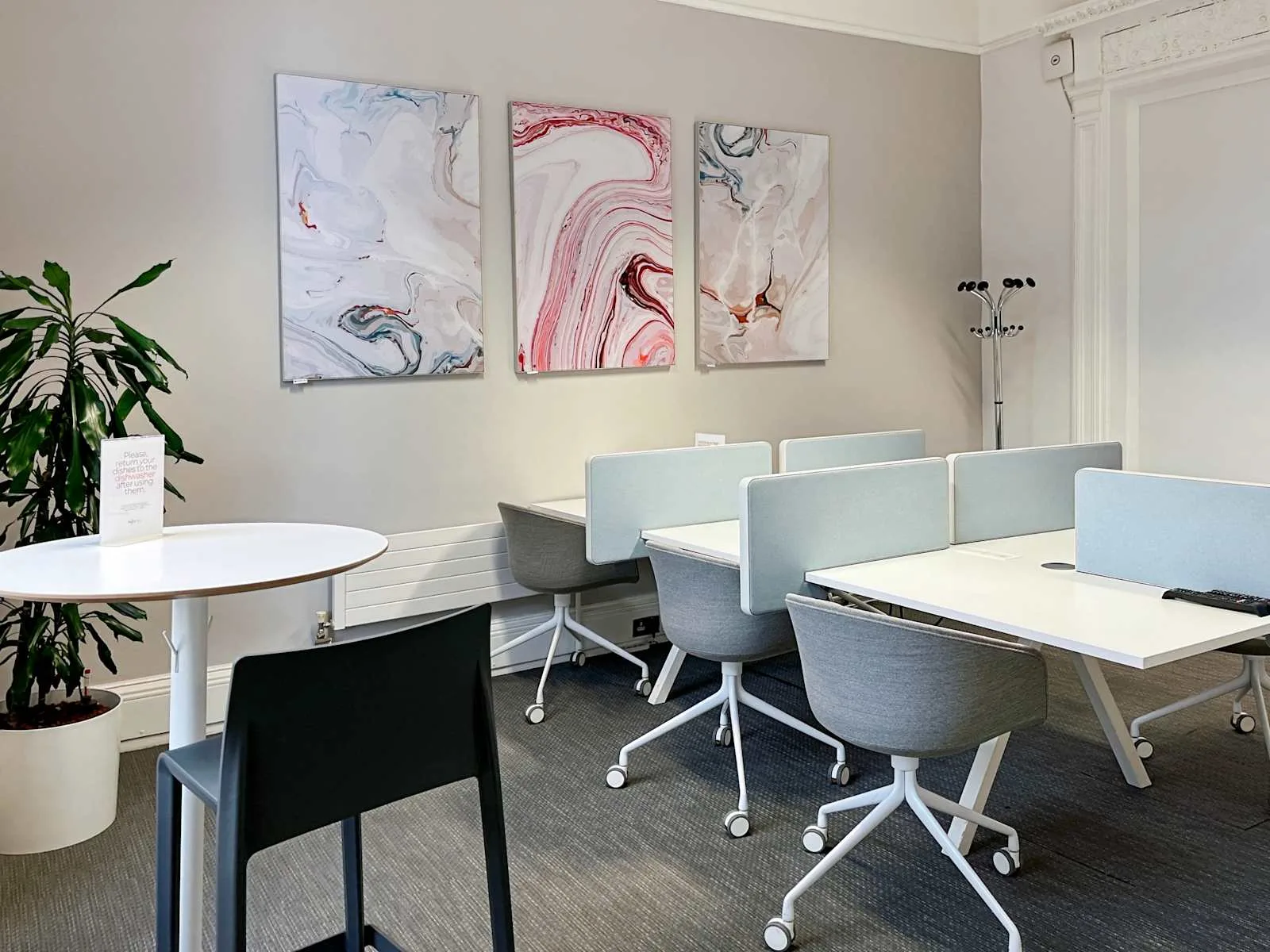 Regus DUBLIN, 2 Pembroke House, Private office, 6 desks, Dublin