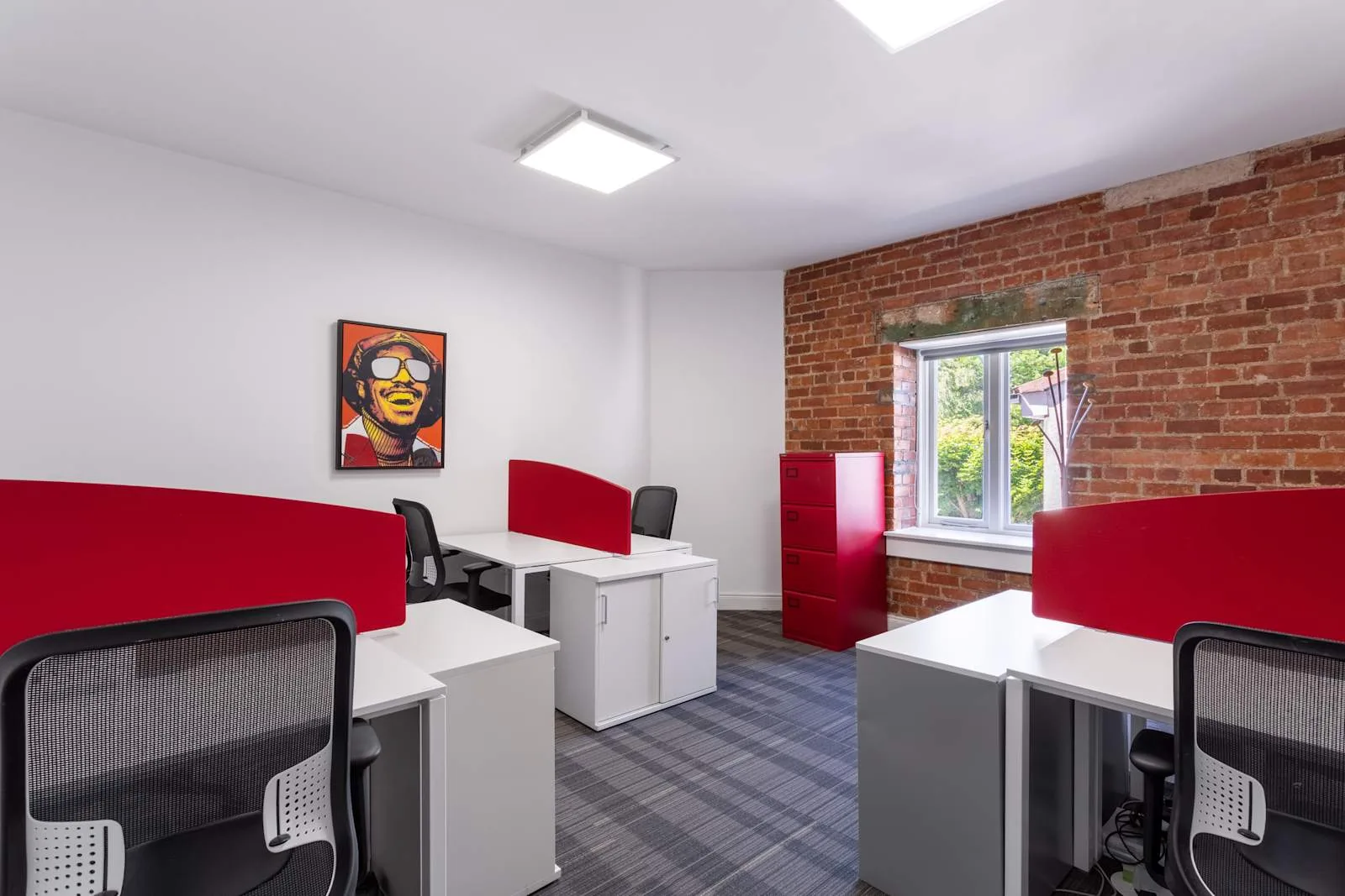 Regus DUBLIN, The Gables Foxrock, Private office, 4 desks, Dun Laoghaire