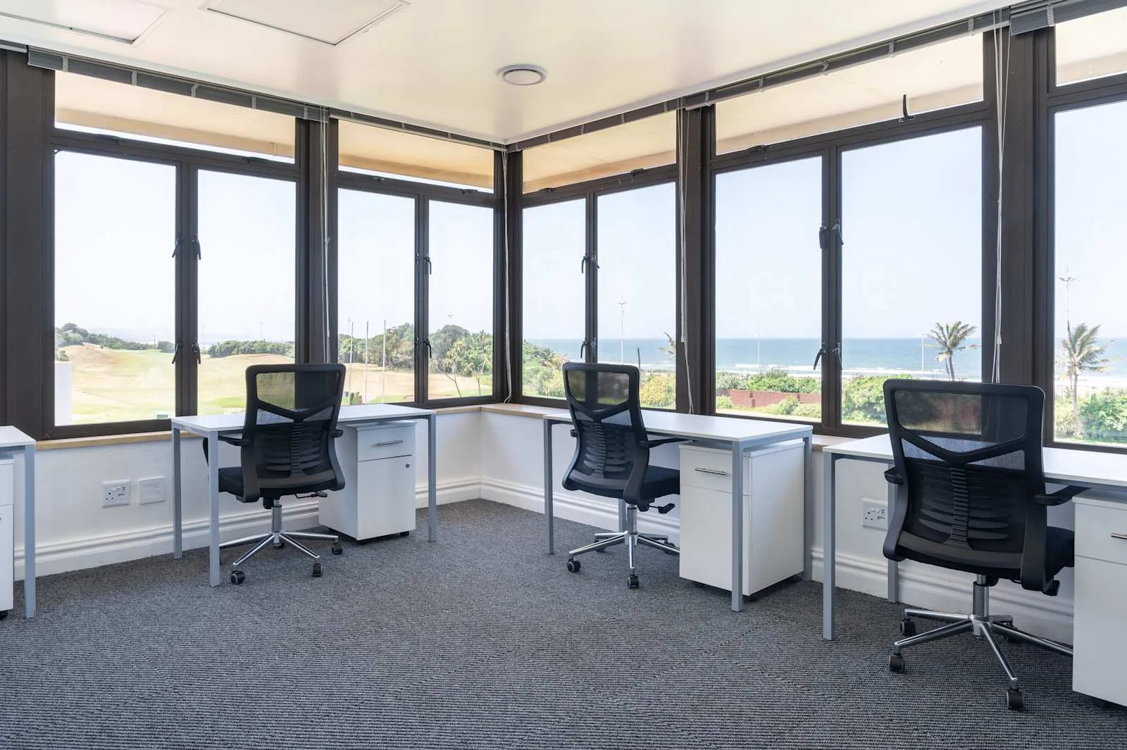 Regus Durban, Country Club, Private office, 3 desks, Durban
