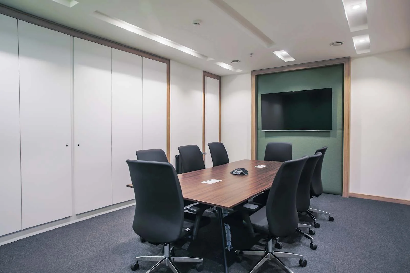 Regus DUSHANBE, Opera & Ballet, Meeting room for 8 people, Dushanbe