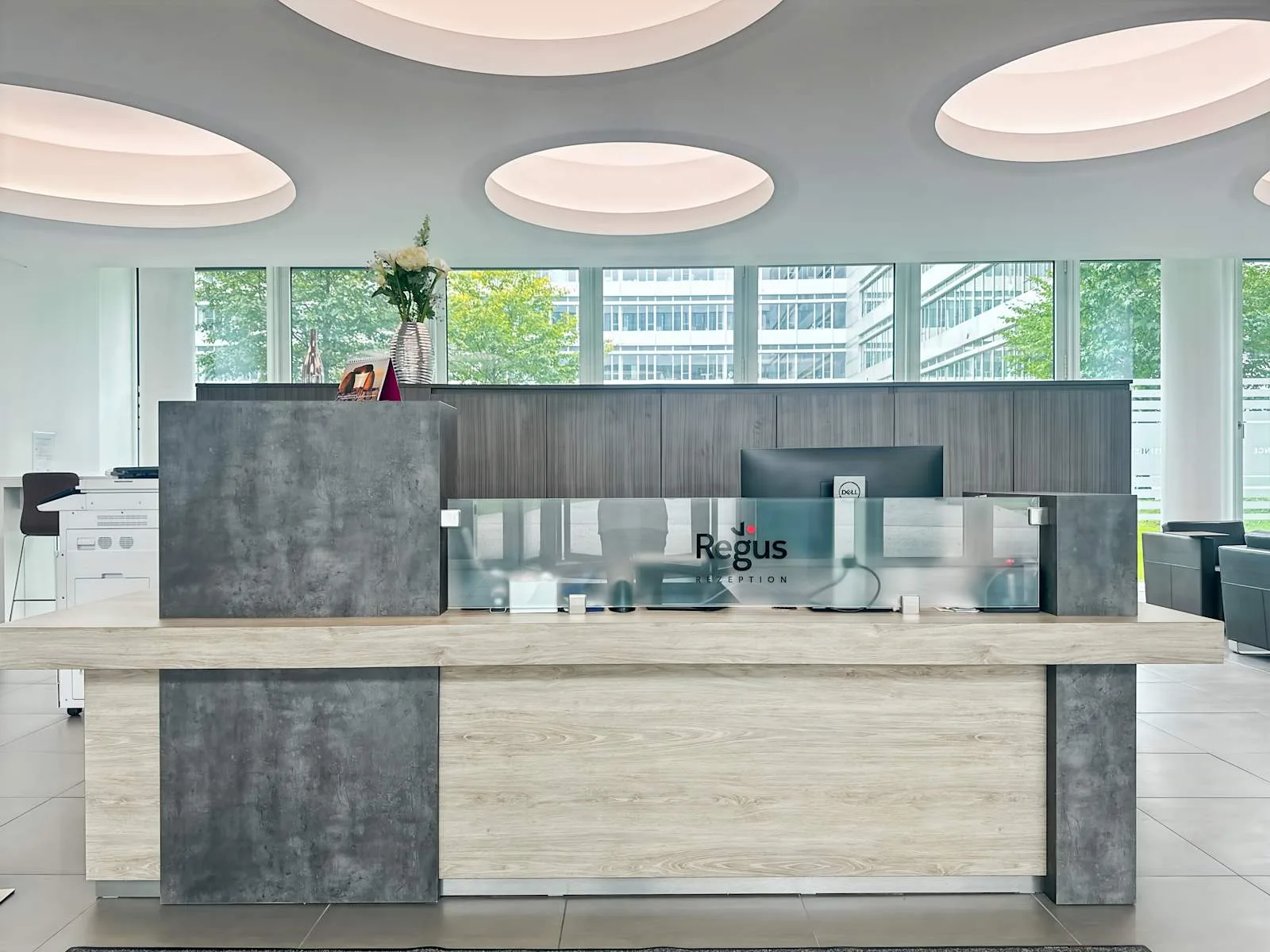 Regus DUSSELDORF, Airport City, Empfang, Düsseldorf