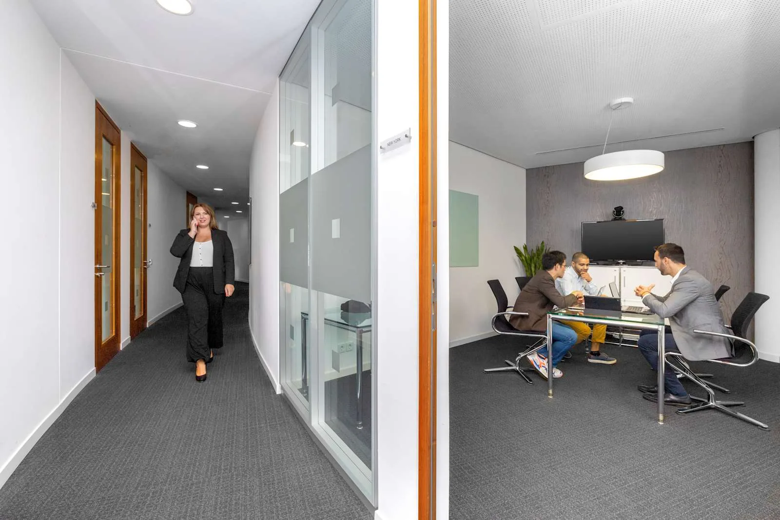 Regus DUSSELDORF, Kö-Bogen, Besprechungsraum für 6 Personen, Düsseldorf