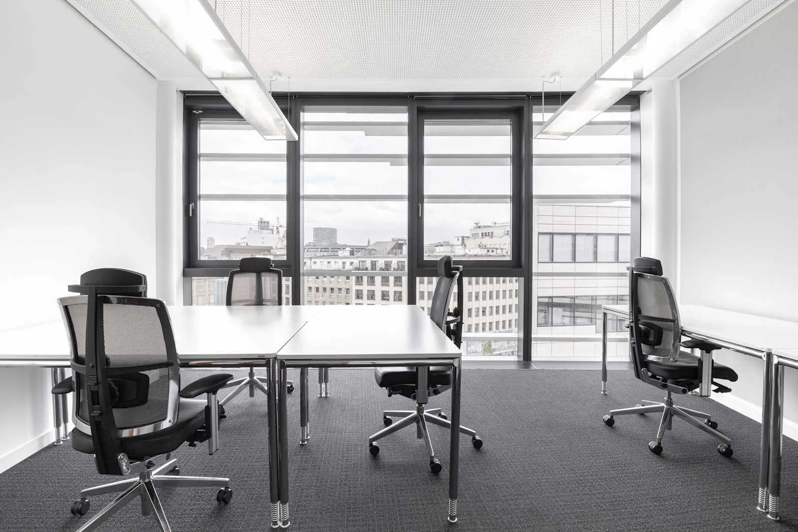 Regus DUSSELDORF, Kö-Bogen, Privatbüro mit 4 Arbeitsplätzen, Düsseldorf