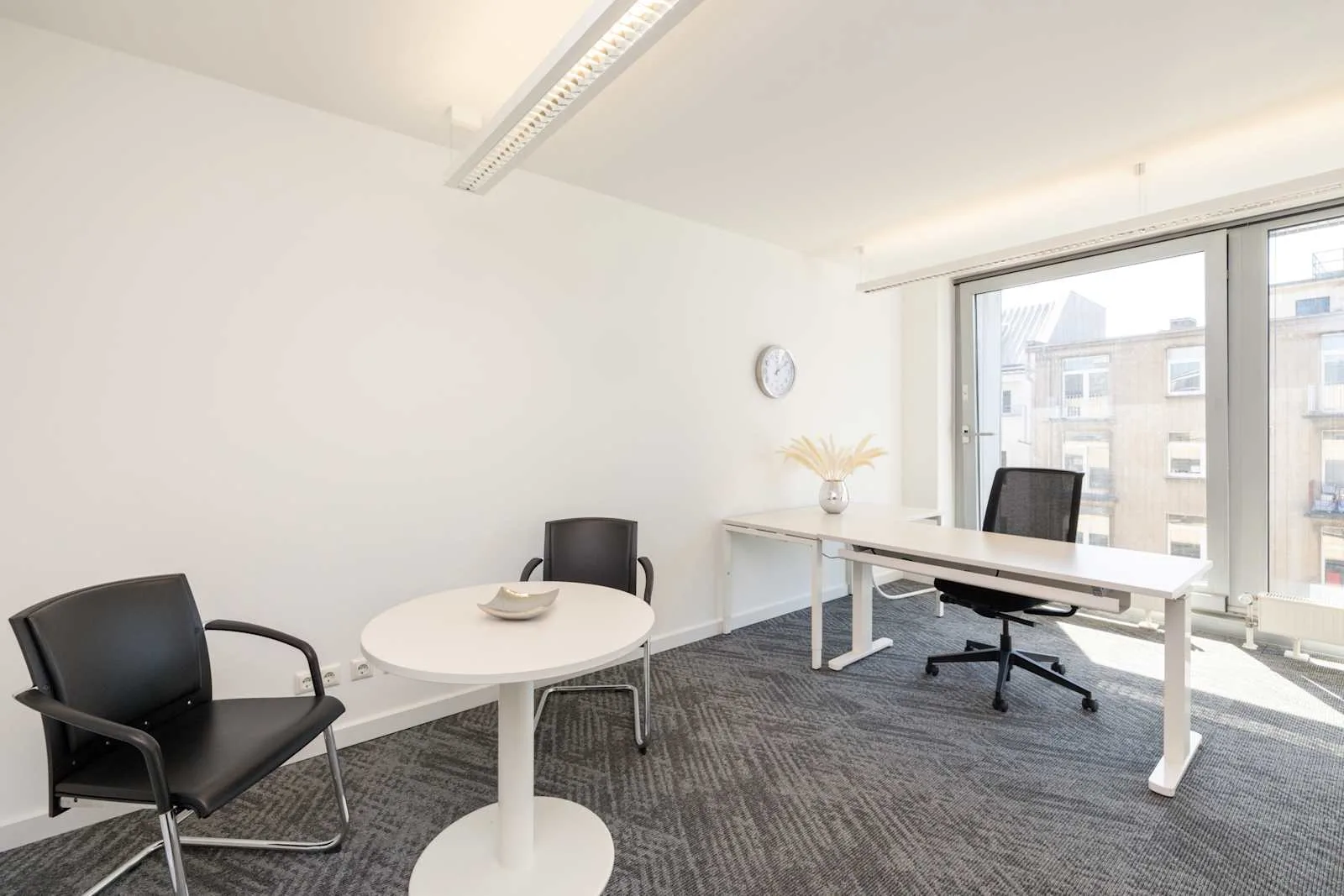 Regus DUSSELDORF, Königsallee, Privatbüro mit 1 Arbeitsplatz, Düsseldorf