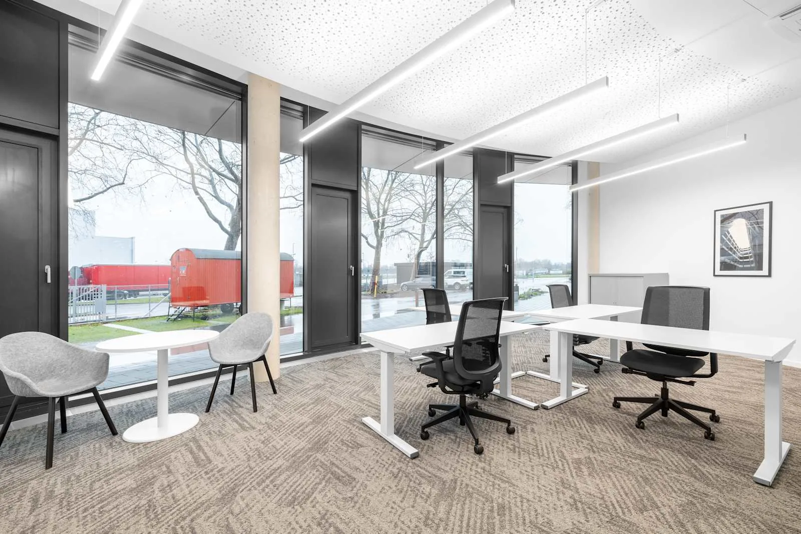 Regus DUSSELDORF, Theo 105, Privatbüro mit 4 Arbeitsplätzen, Düsseldorf