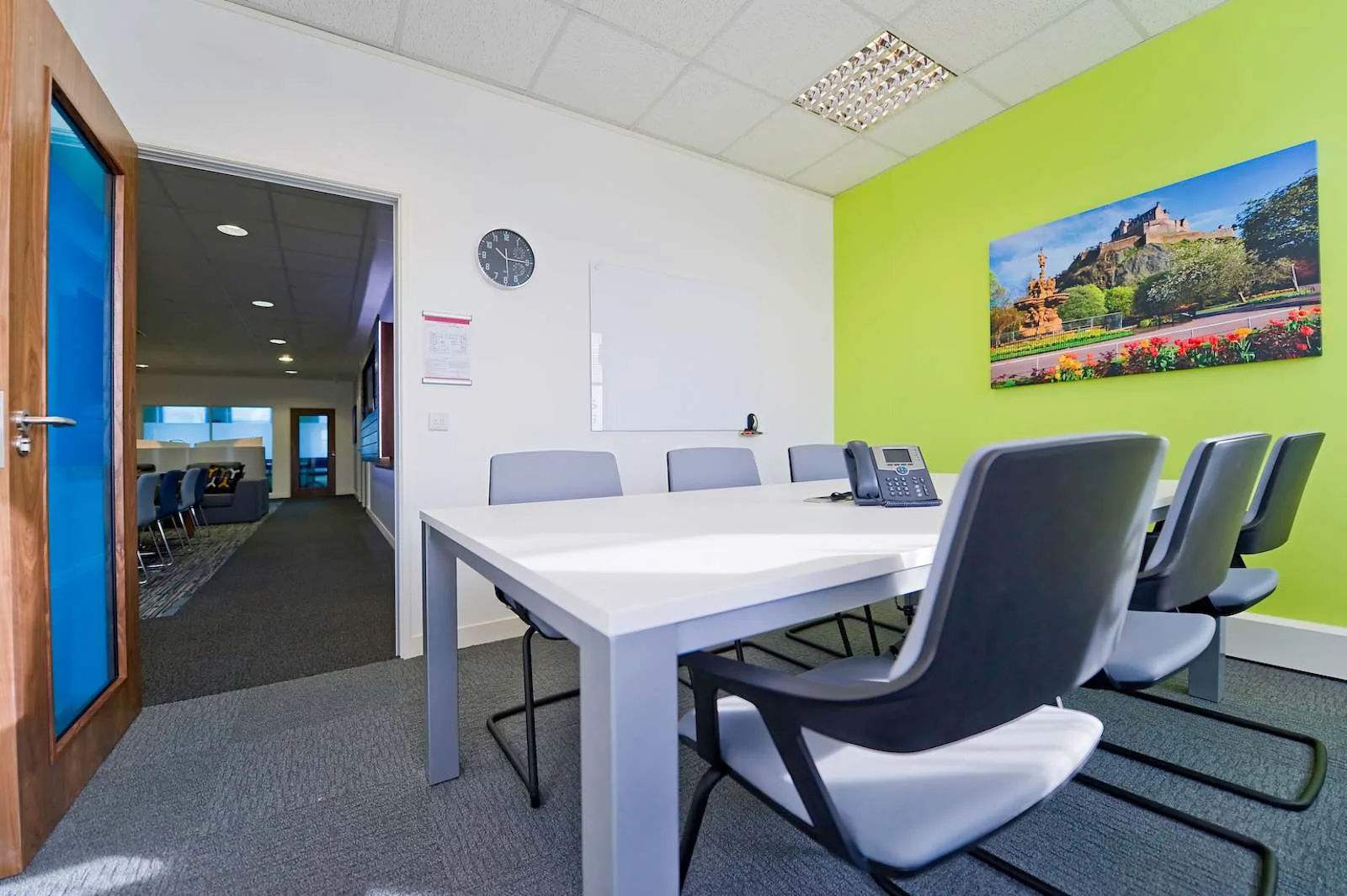 Regus EDINBURGH, Fort Kinnaird Regus Express, Salle de réunion 6 personnes, Édimbourg