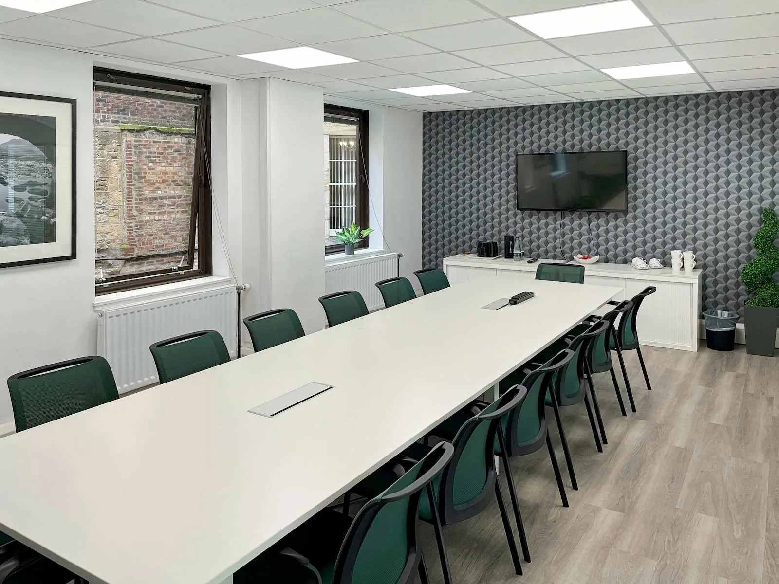 Regus EDINBURGH, George Street, Meeting room for 14 people, Edinburgh