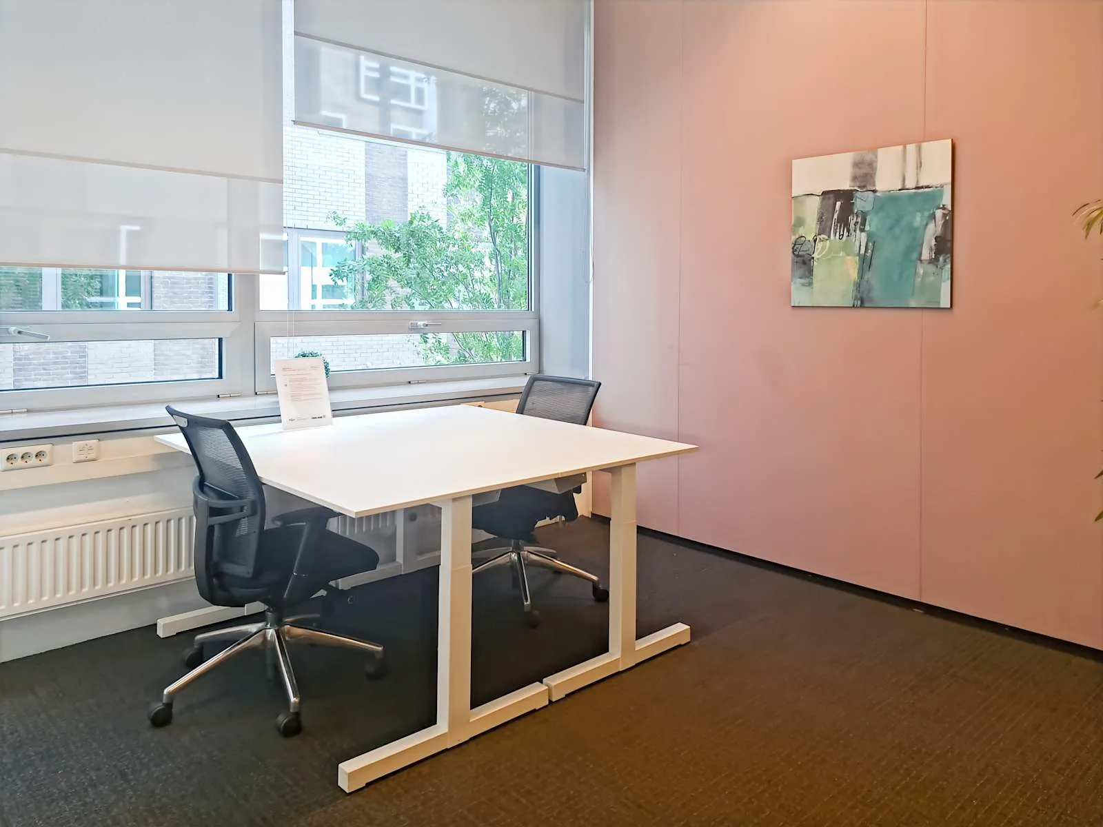 Regus EINDHOVEN, Flight Forum, Private office, 2 desks, Eindhoven