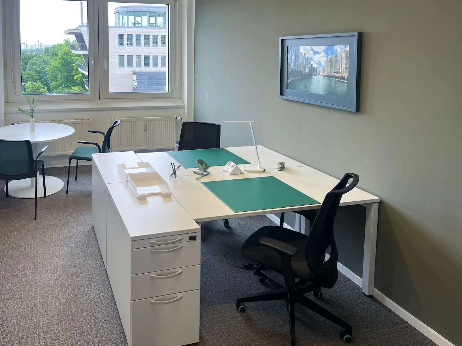Regus ESSEN, Grugaplatz, Private office, 2 desks, Essen