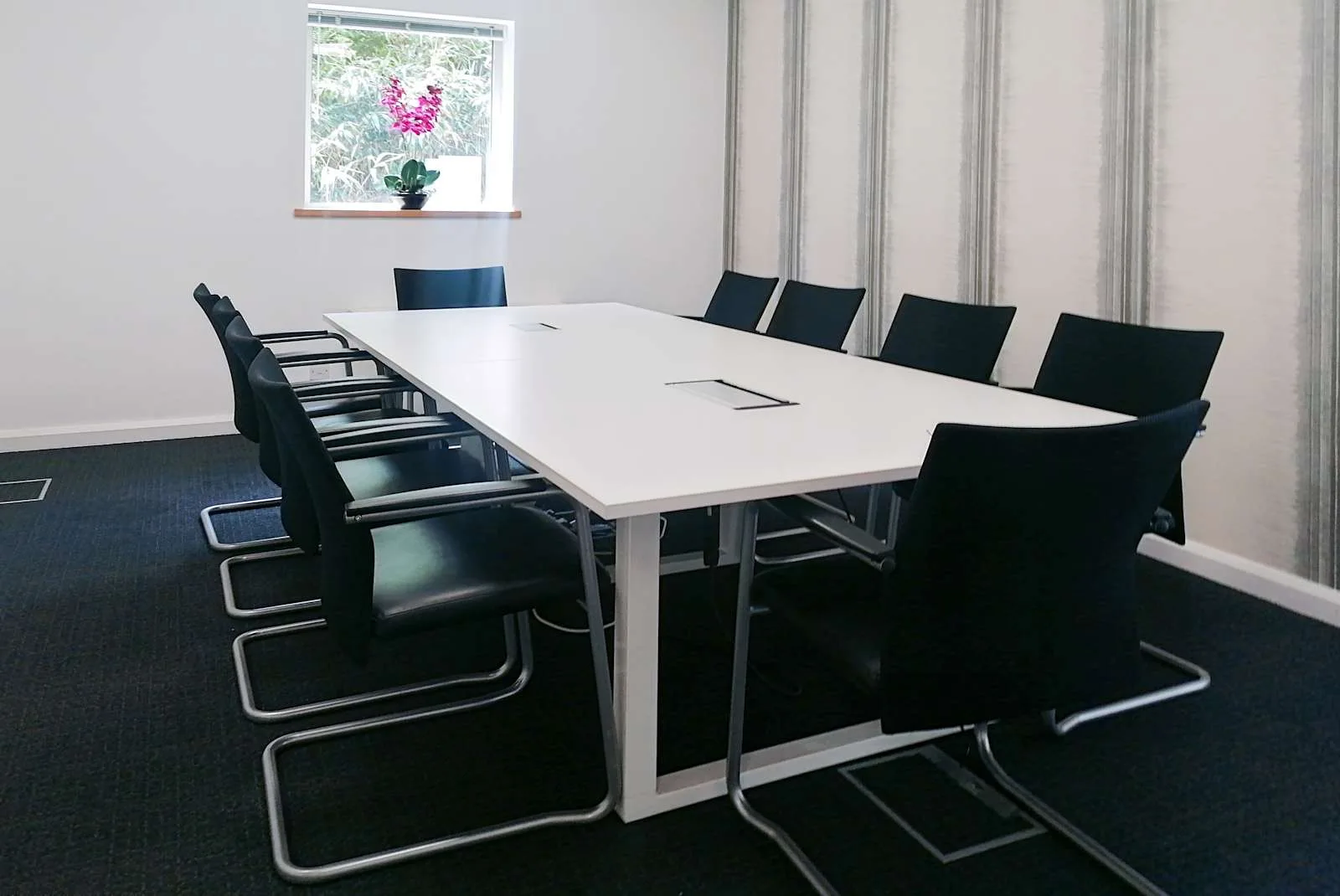 Regus EXETER, Exeter Business Park, Salle de réunion 9 personnes, Exeter
