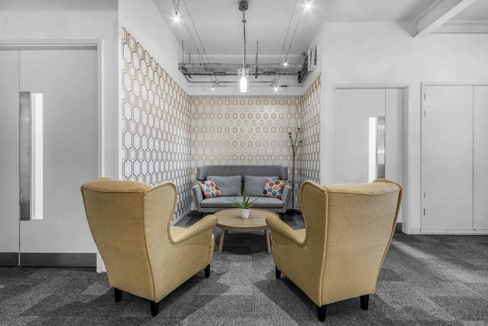 Regus FARNBOROUGH, Farnborough Airport, Lounge, Farnborough