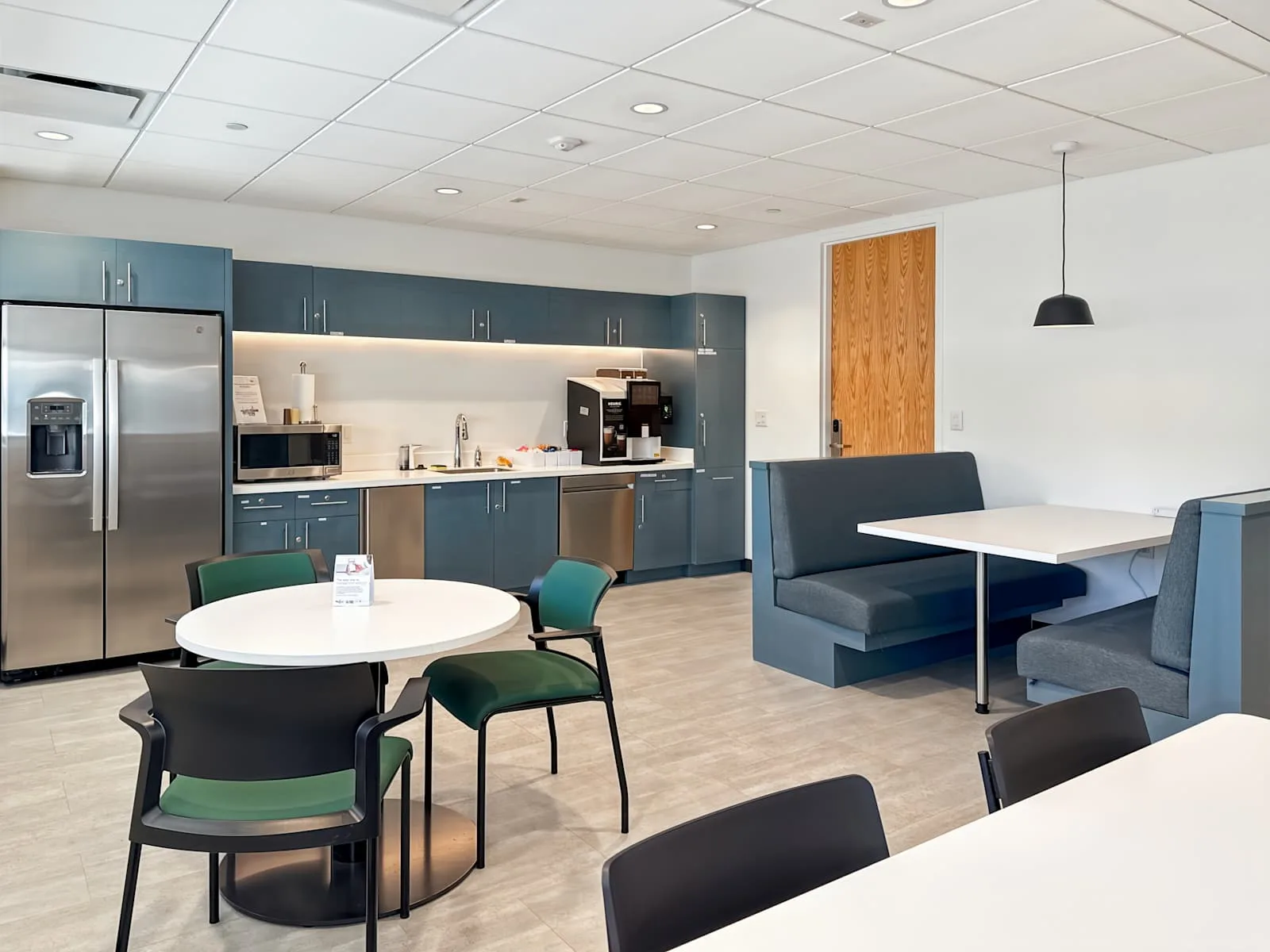 Regus FL, Boca Raton - Park of Commerce, Kitchen, Boca Raton, FL