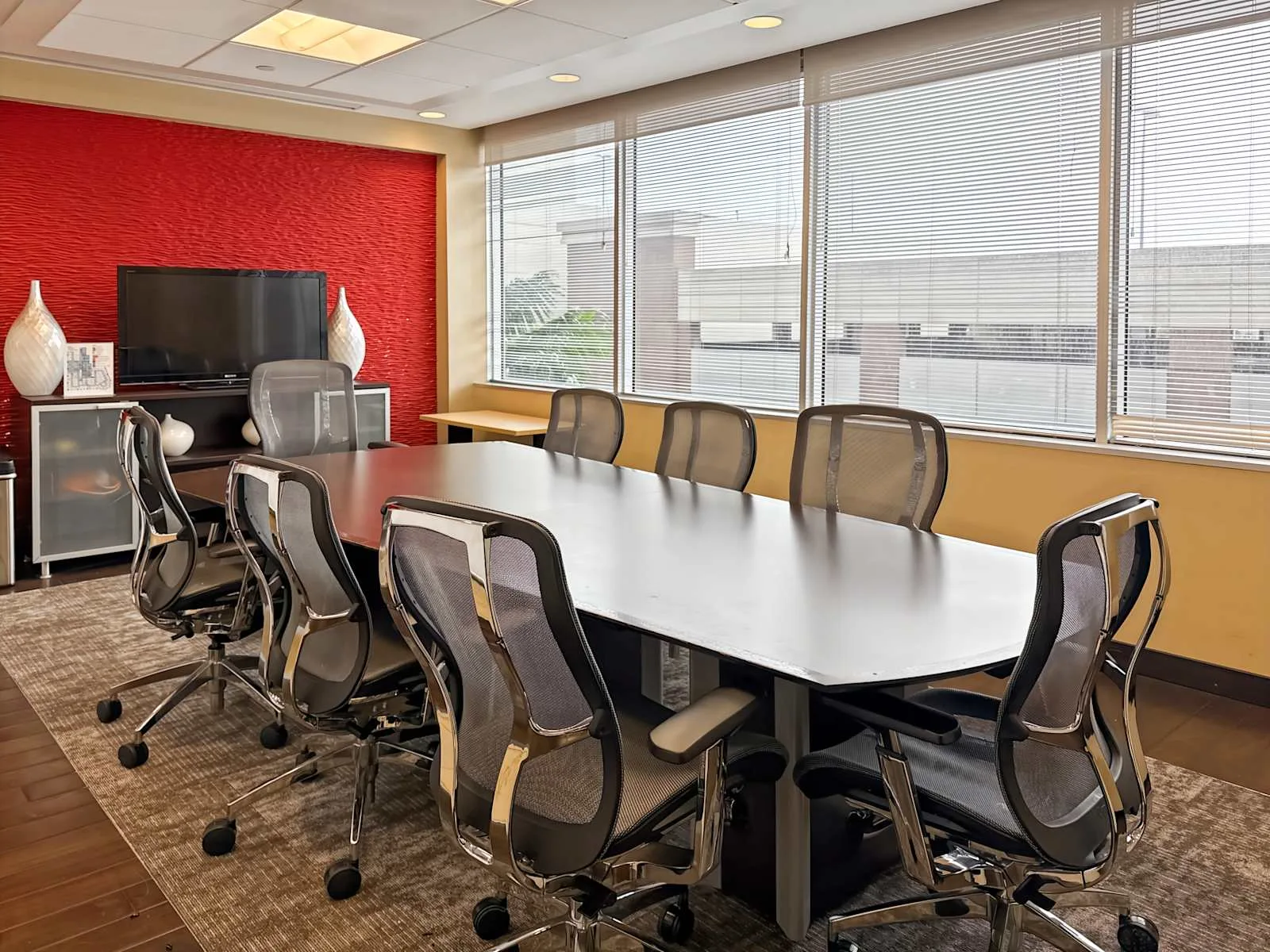 Regus FL, Doral – Downtown Doral, Meeting room for 8 people, Doral, FL