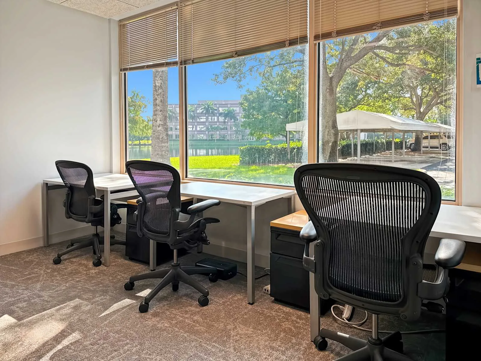 Regus FL, Ft. Lauderdale - Plantation, Private office, 3 desks, Plantation, FL