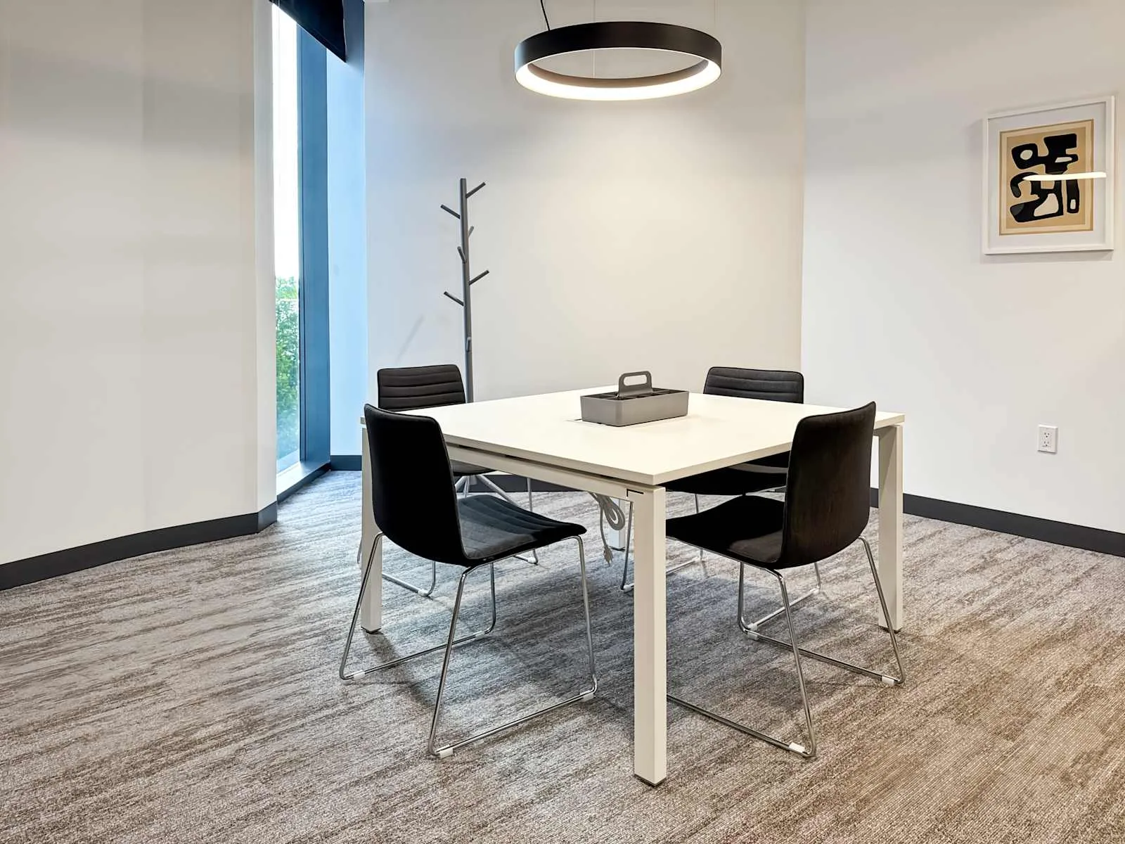 Regus Fl, Hollywood - 1895 Tyler Street, Meeting room for 4 people, Hollywood, FL